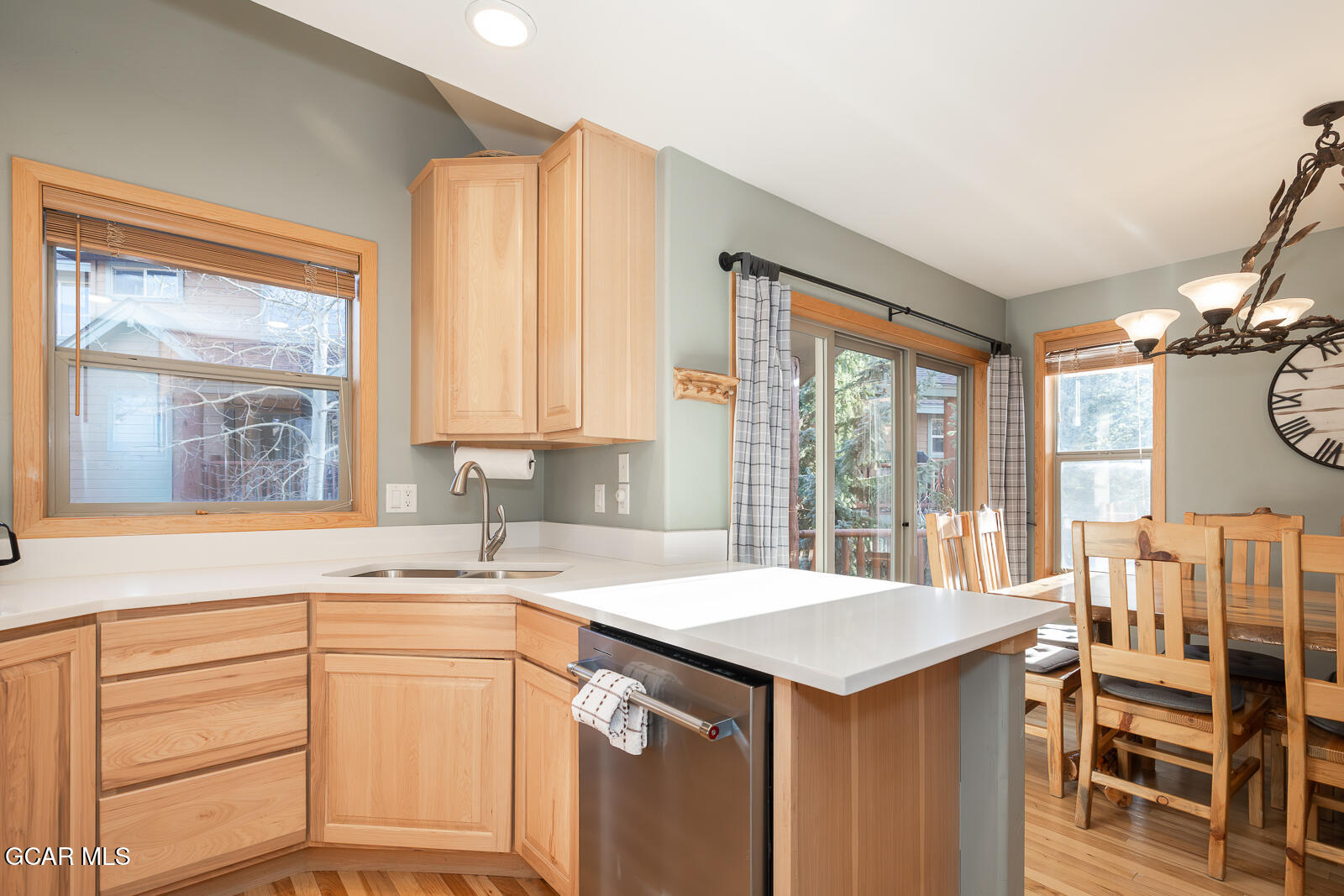 210 SAWYER Circle