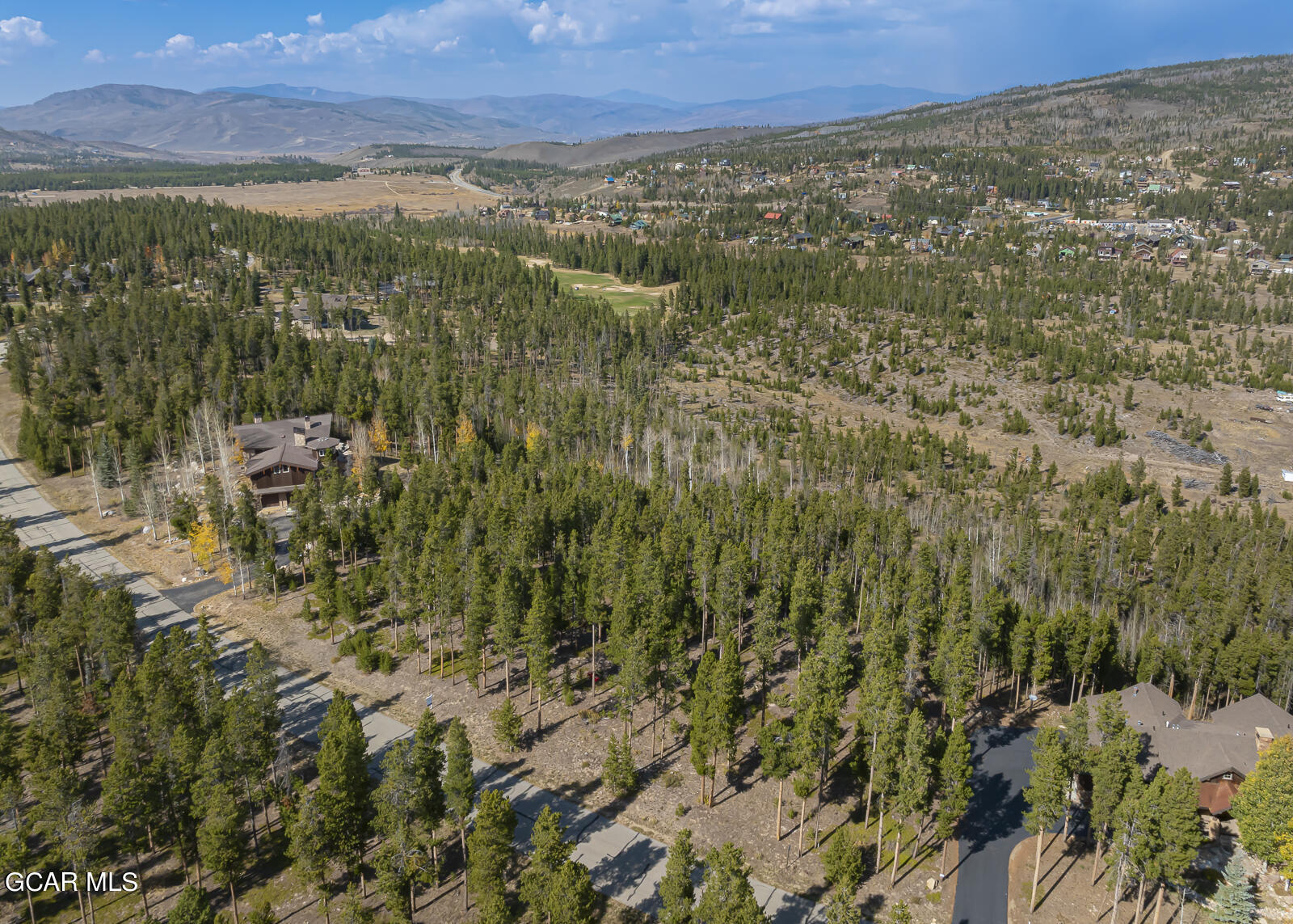 3004 Golf Course Circle