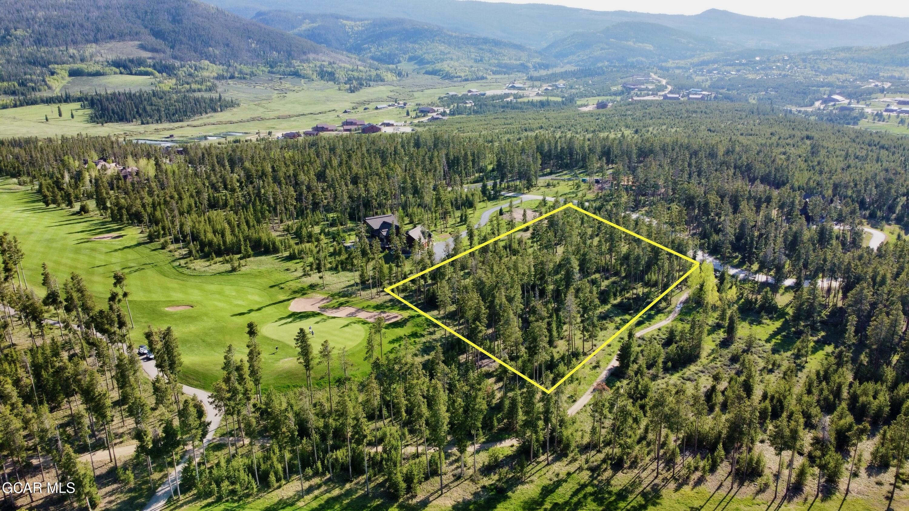 1737 Golf Course Circle