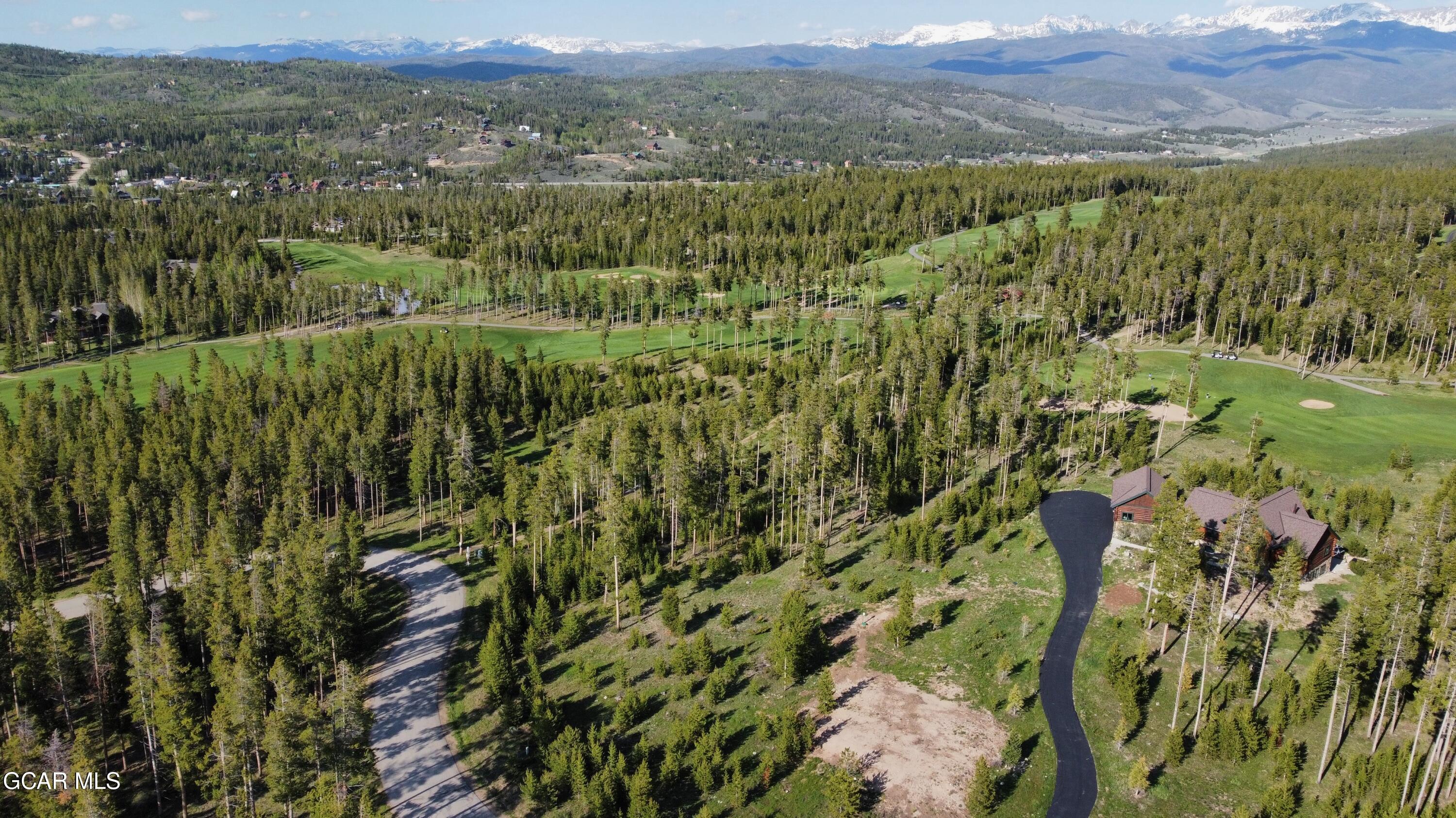 1737 Golf Course Circle