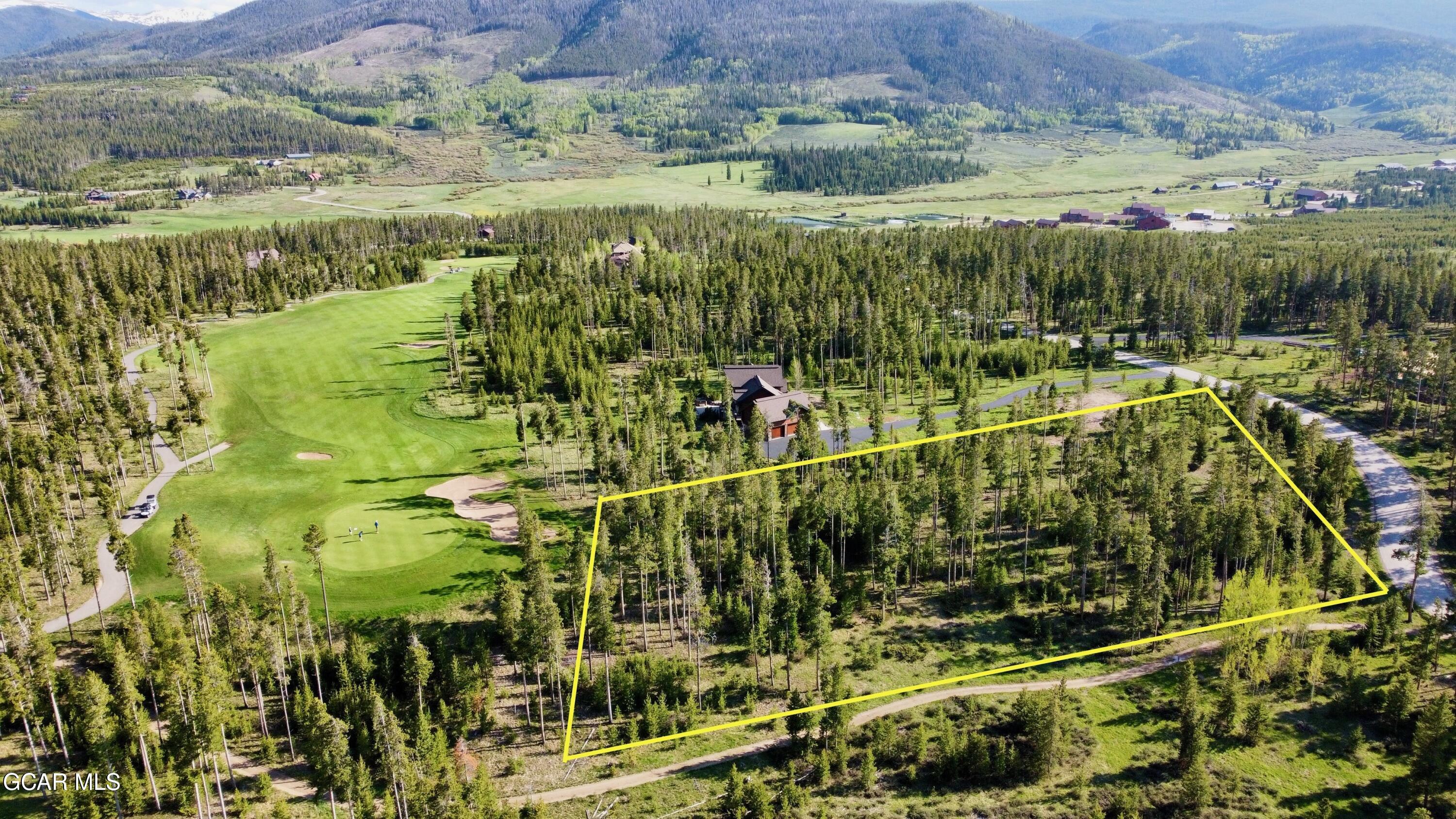 1737 Golf Course Circle