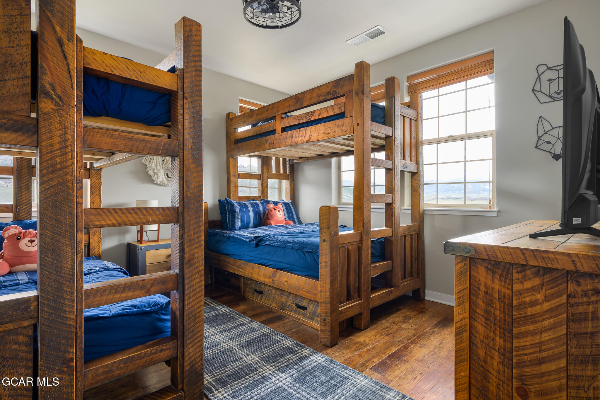 164 Village Road H-207