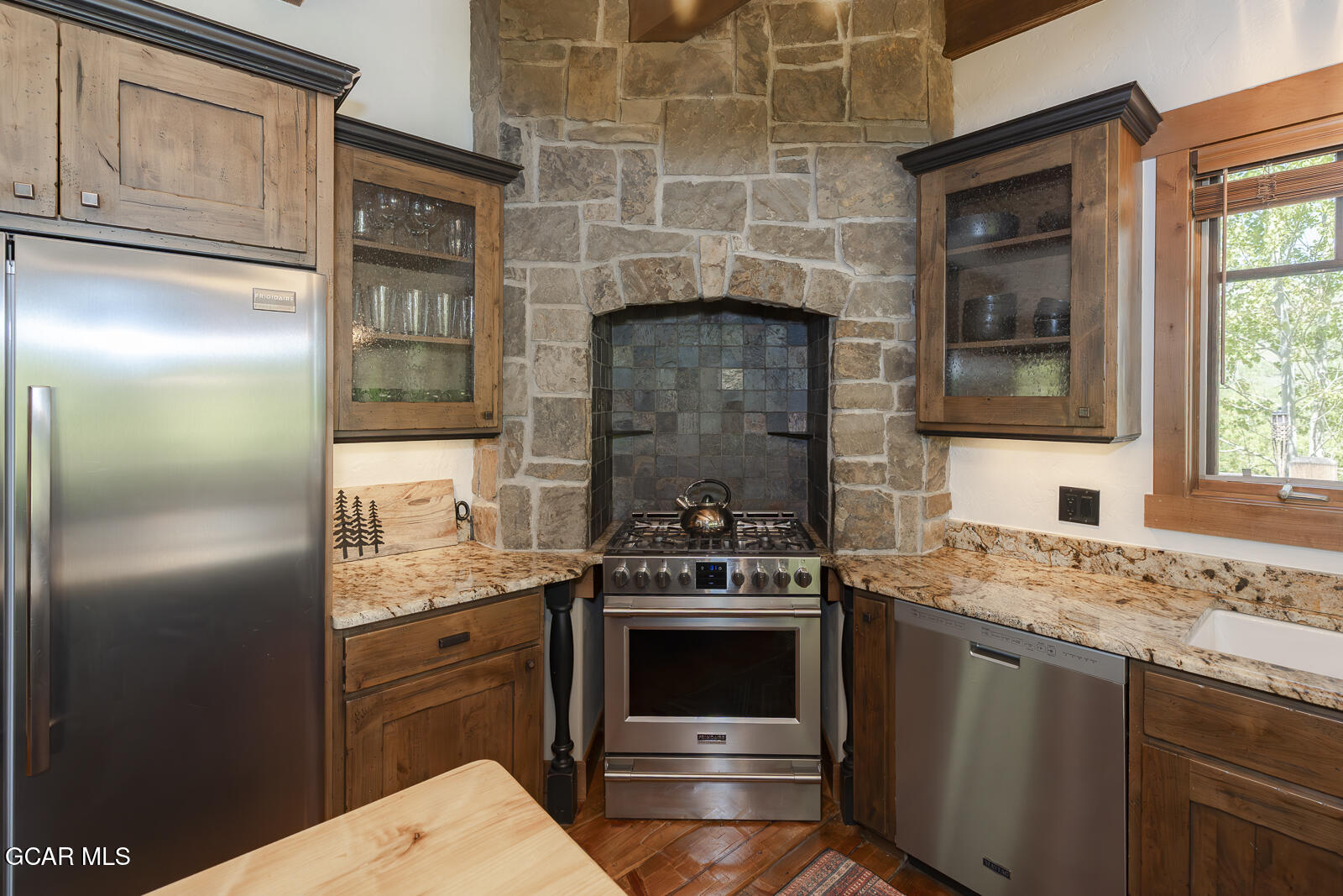 113 Innsbruck Street