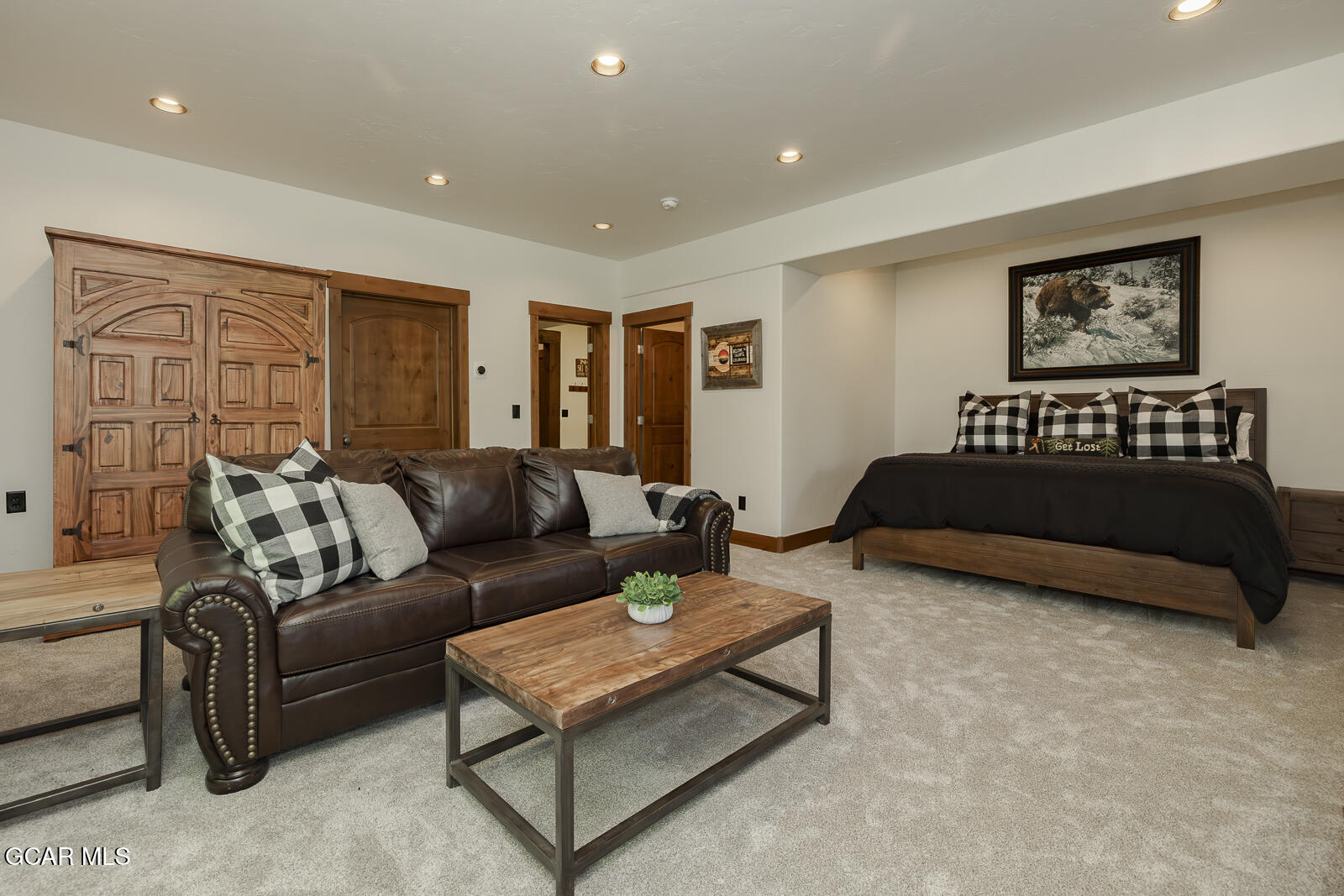 113 Innsbruck Street