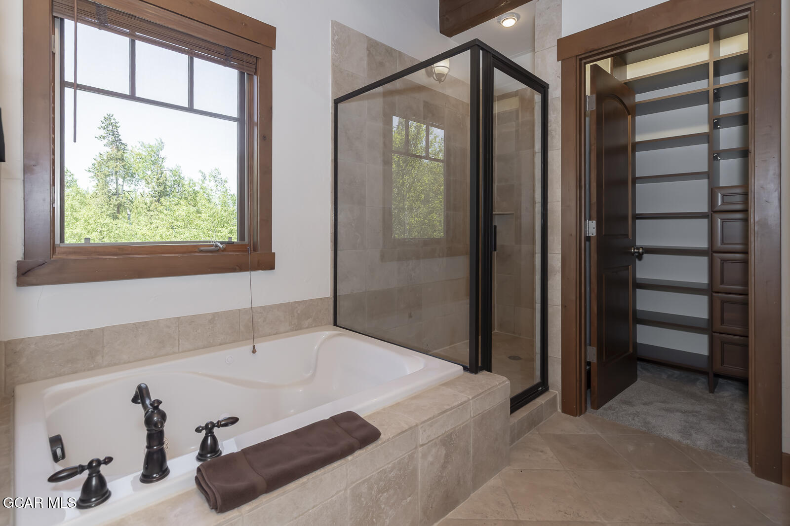 113 Innsbruck Street