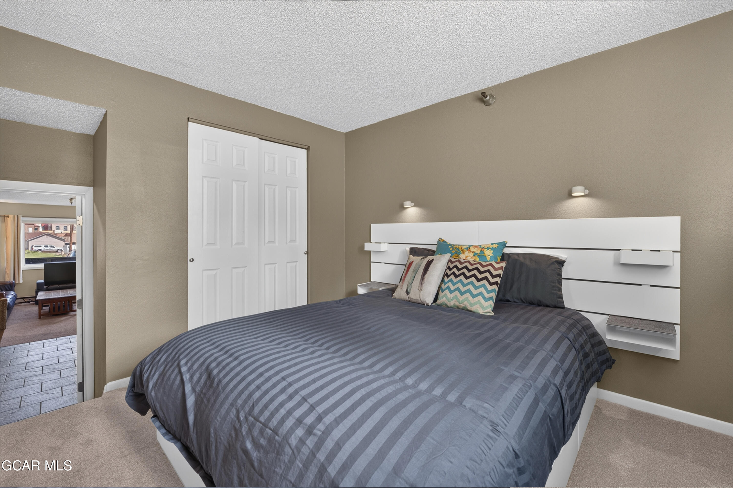 32 Telemark Drive 102