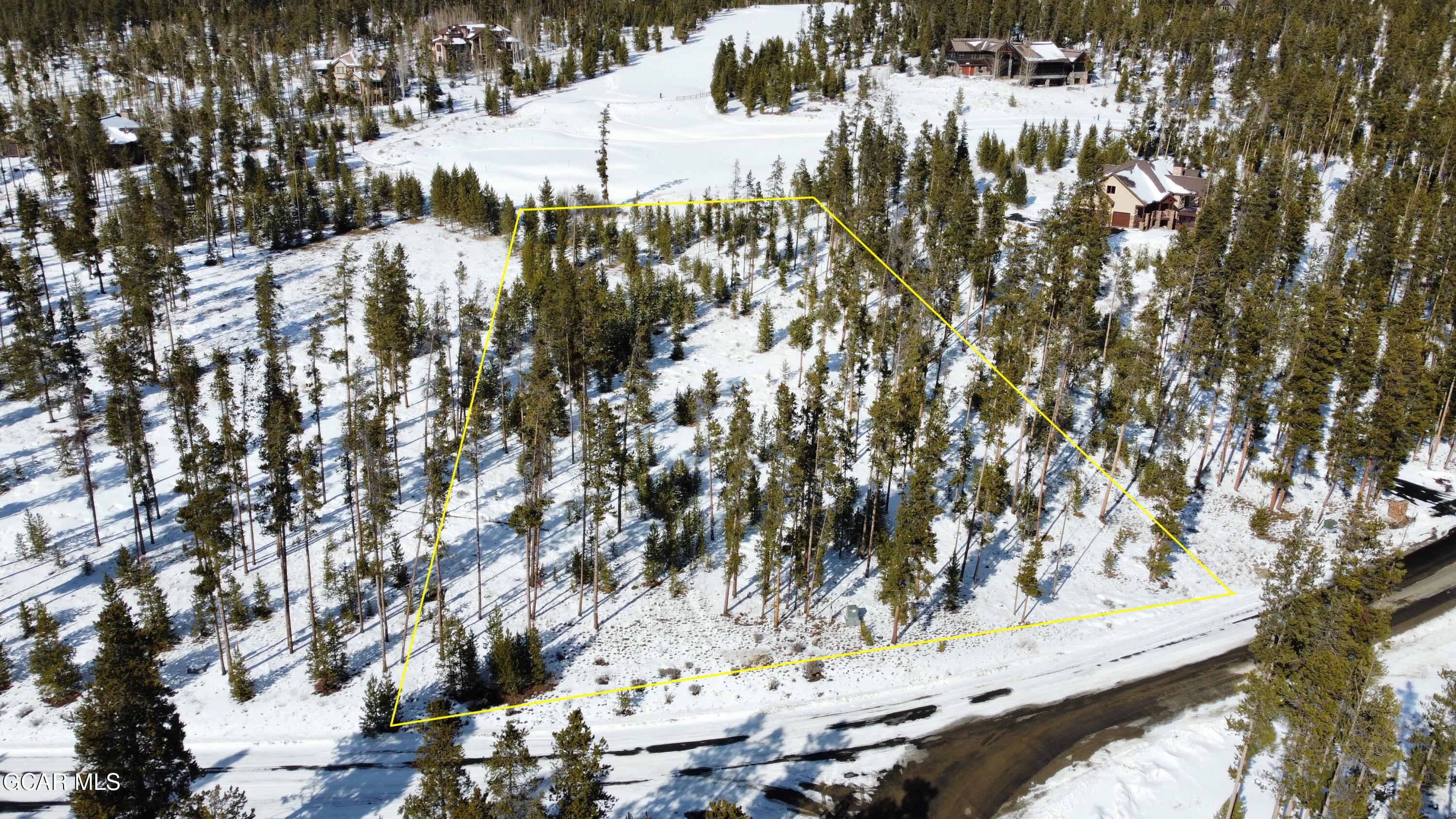 1033 Golf Course Cir