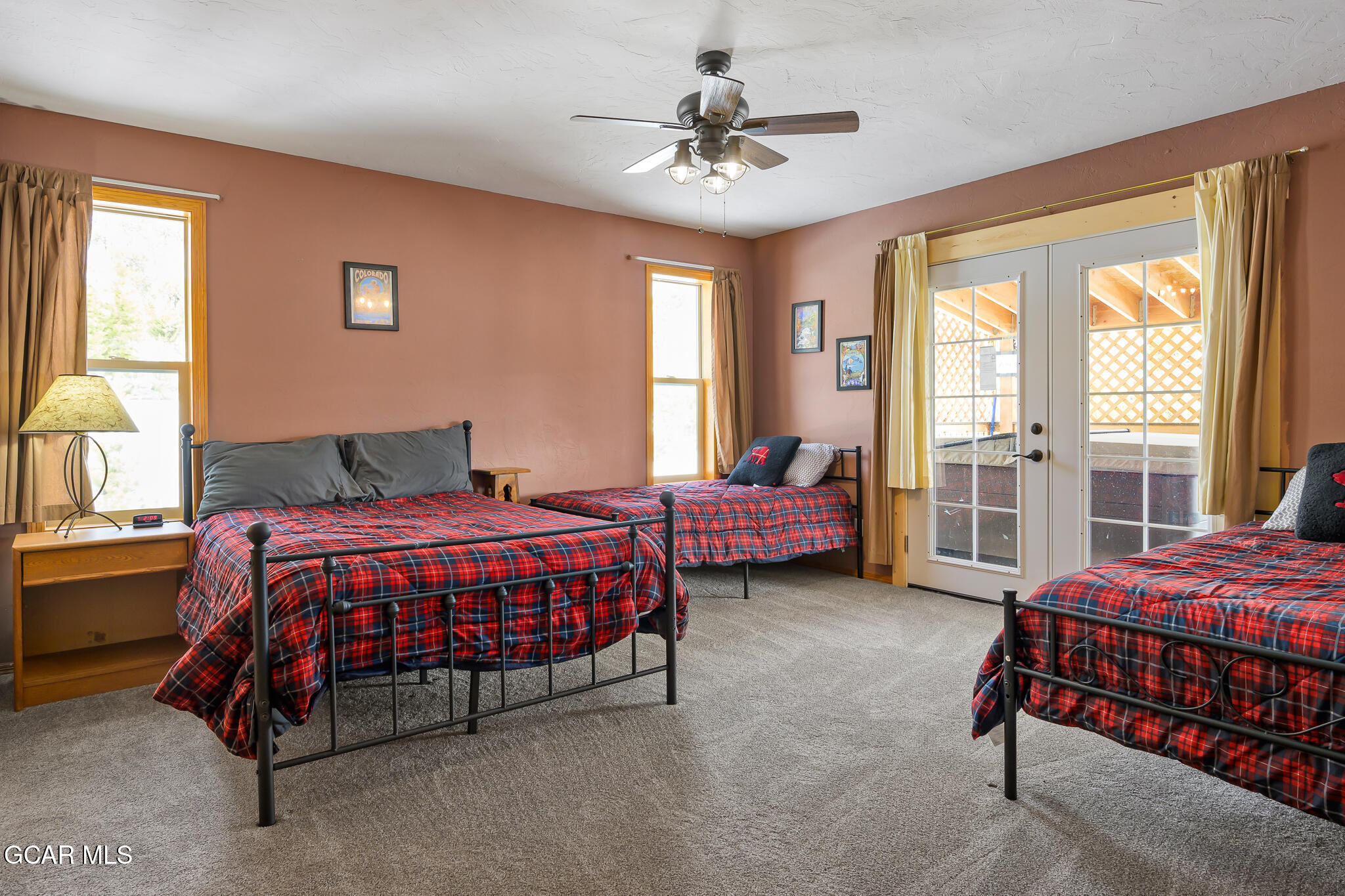 300 County Rd 4431
