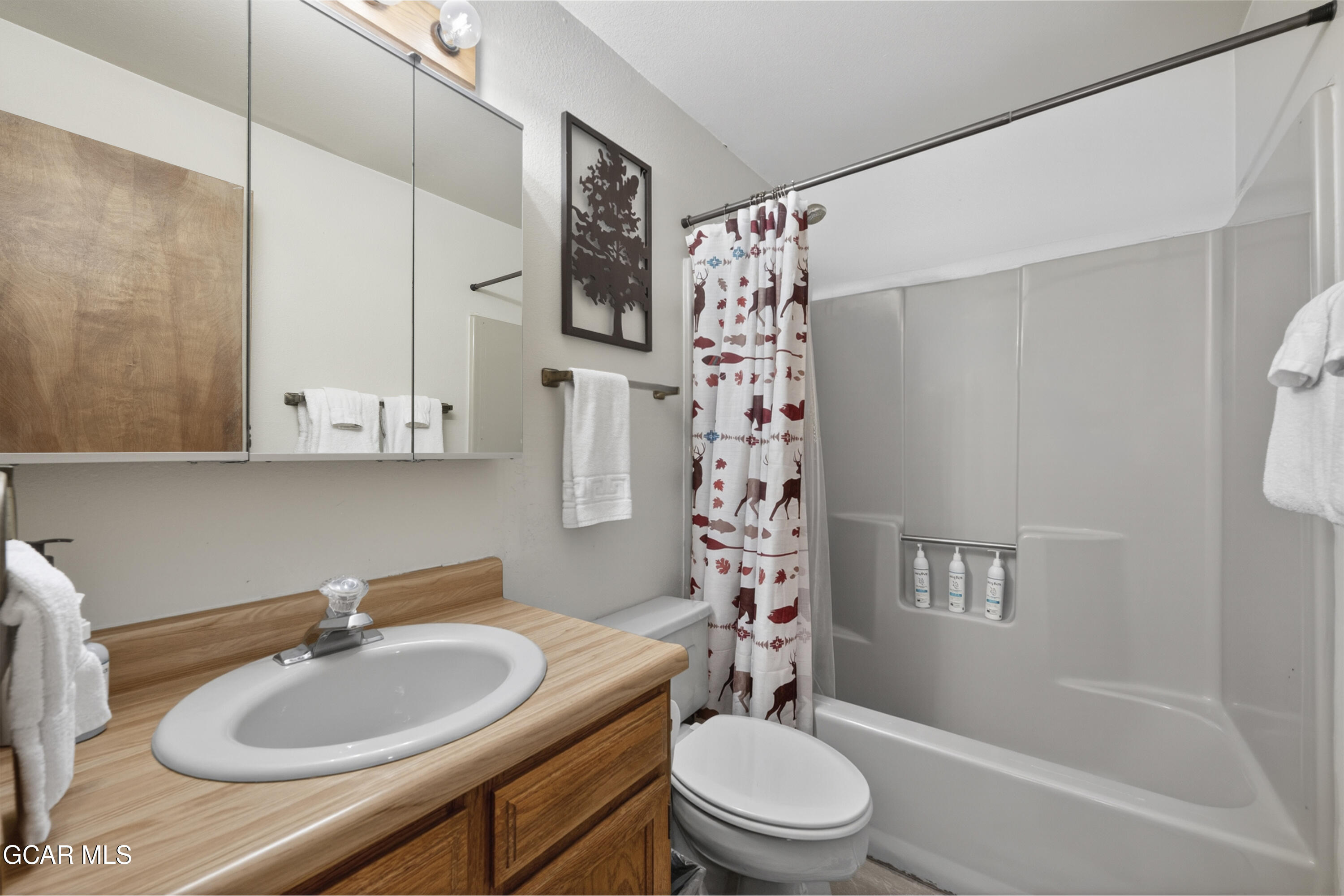59 RIVER Drive 2
