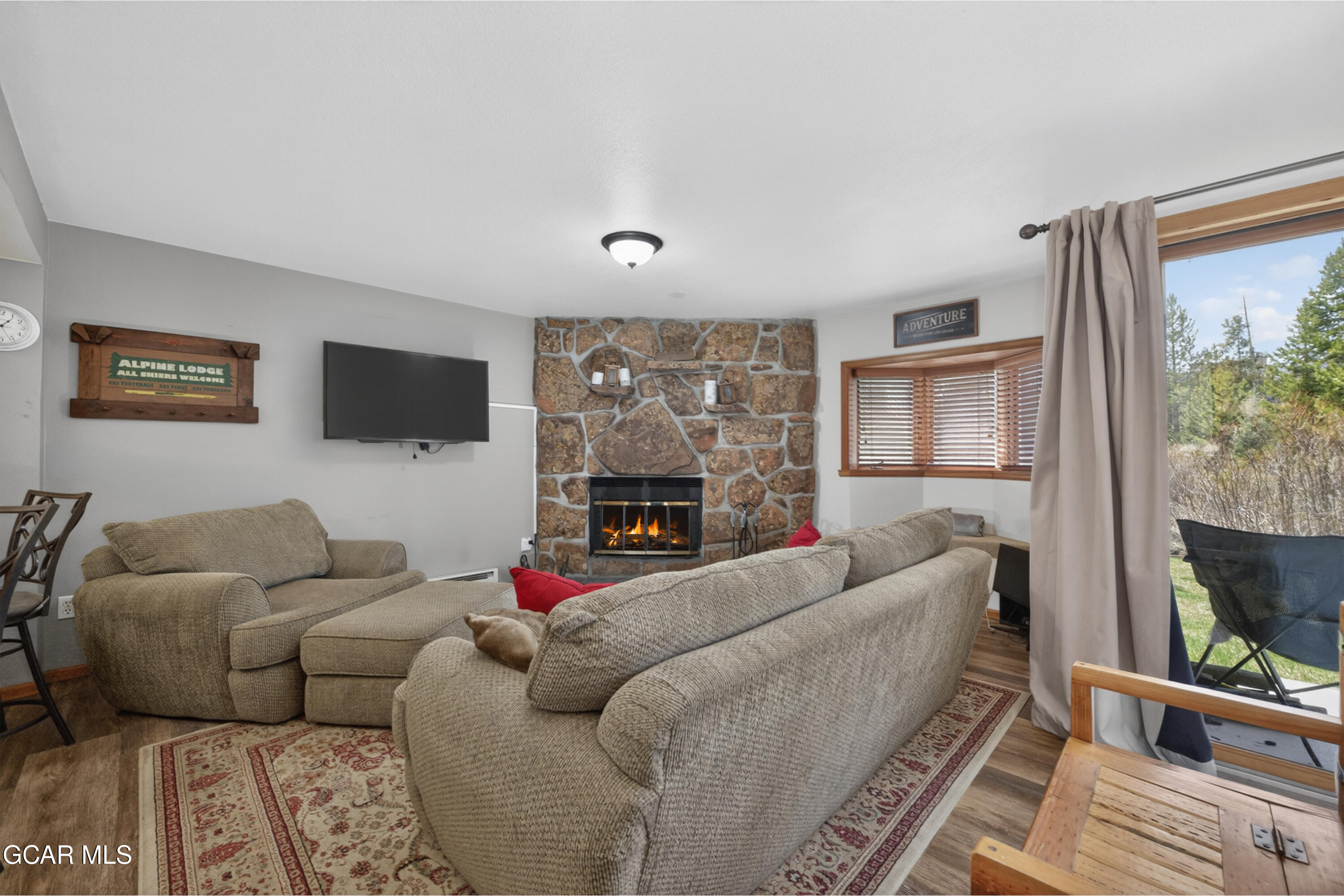 59 RIVER Drive 2