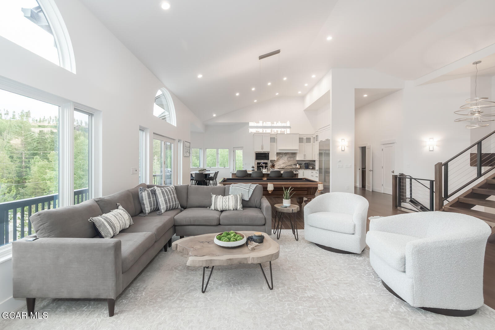 671 Vasquez Road