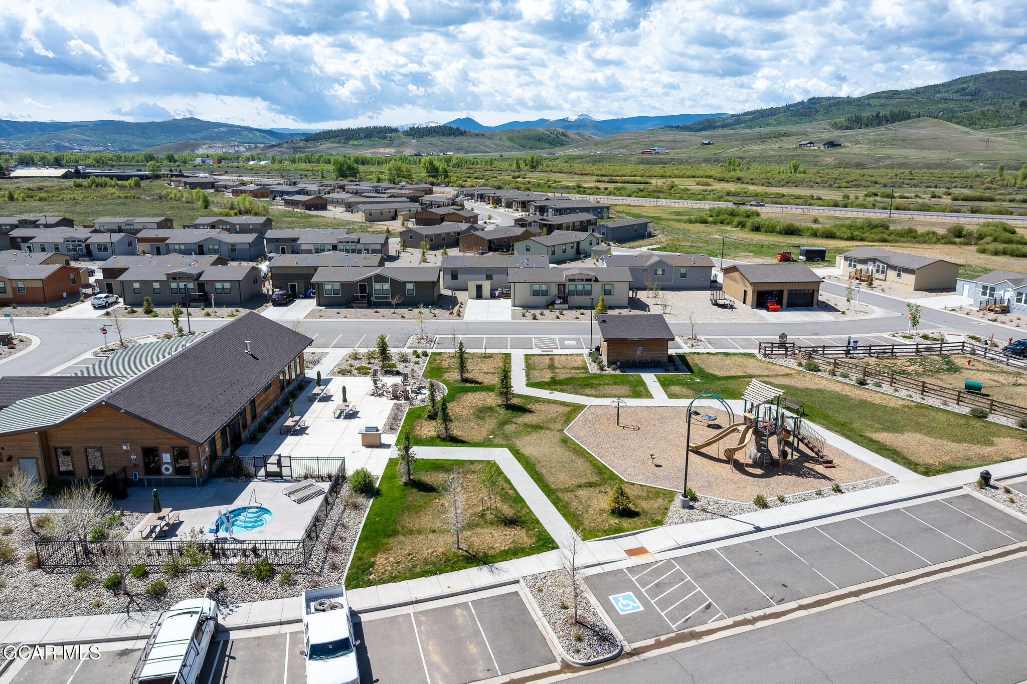 551 Summit Trail 143