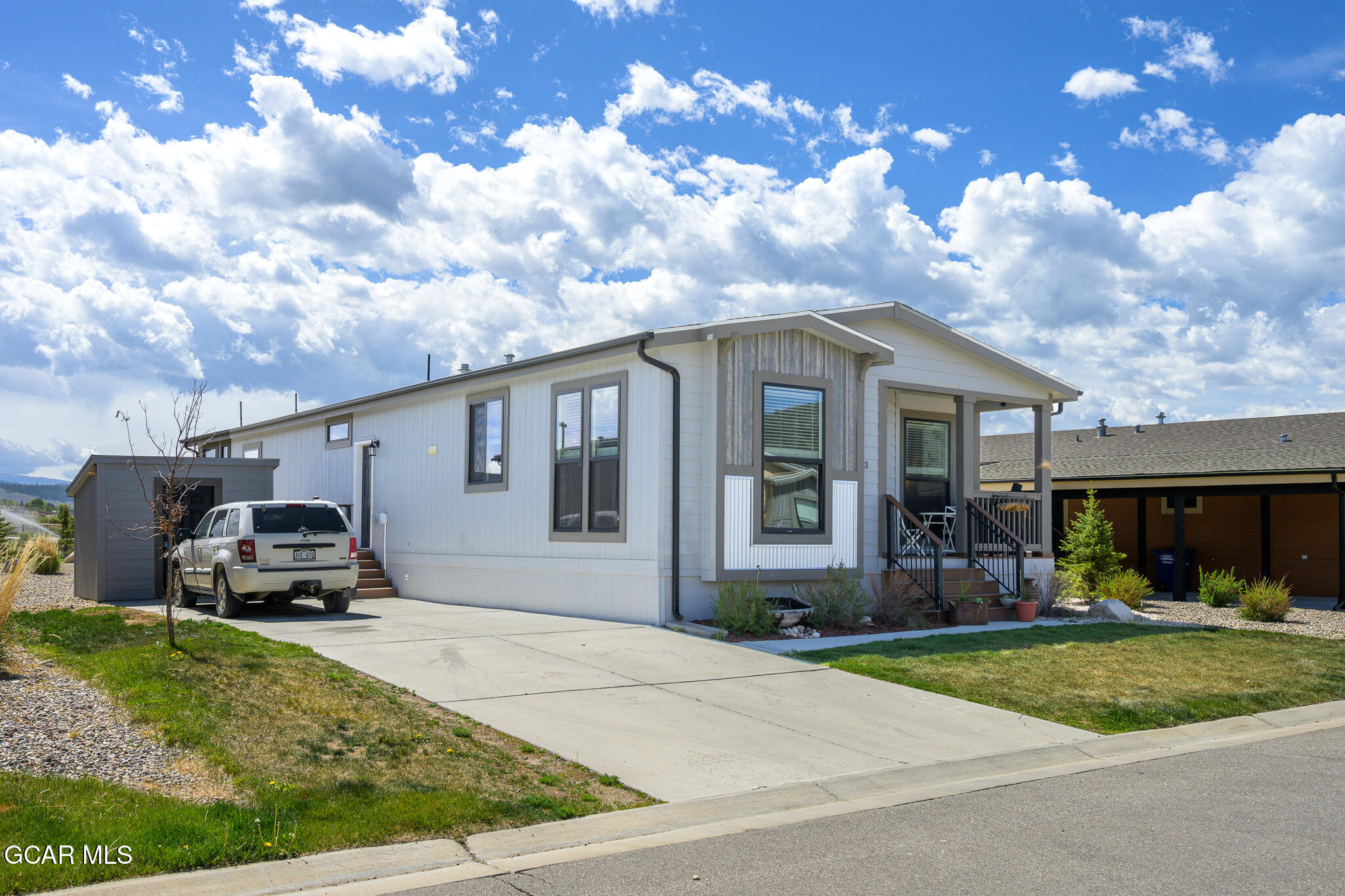551 Summit Trail 143