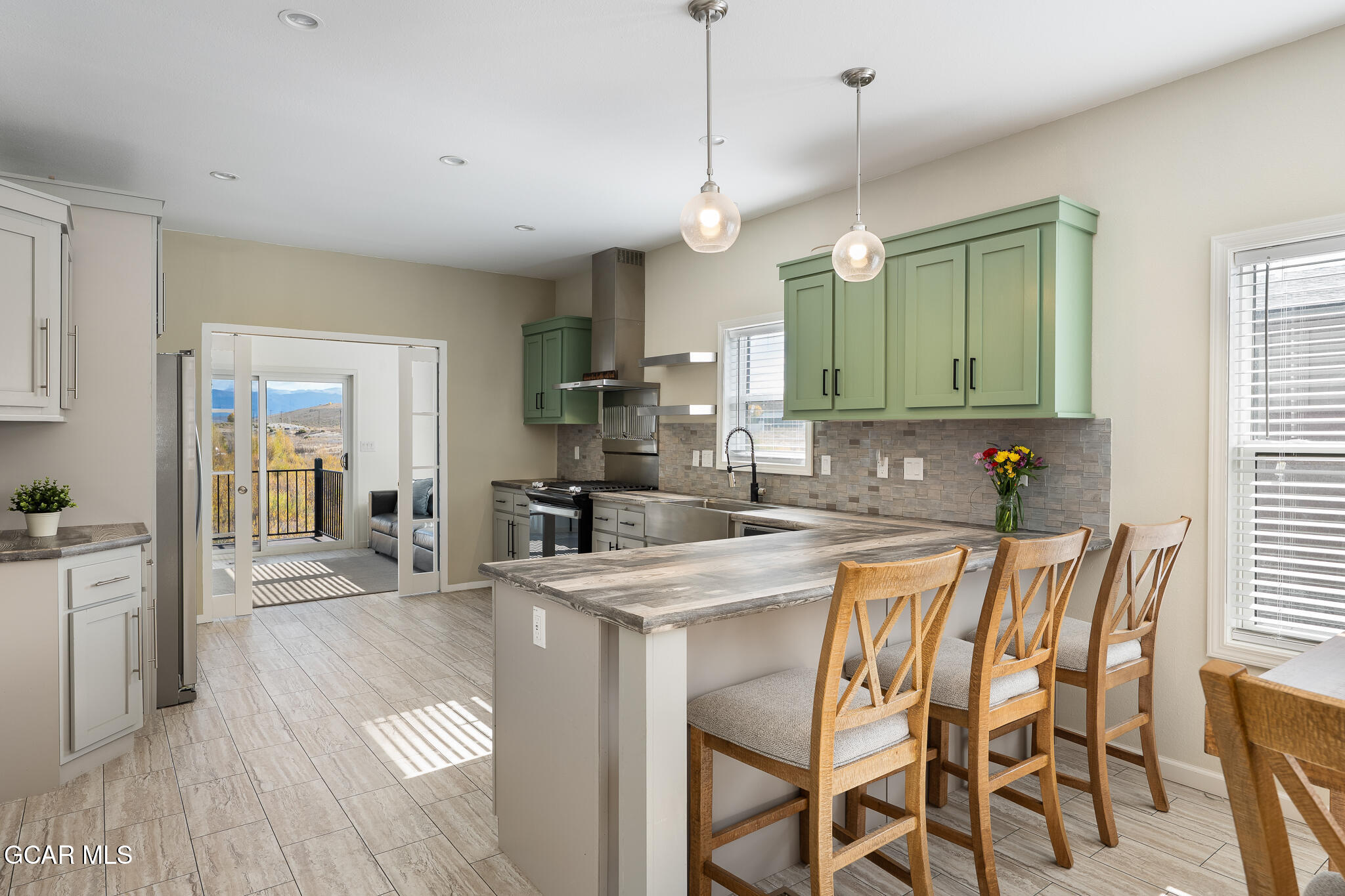 551 Summit Trail 10