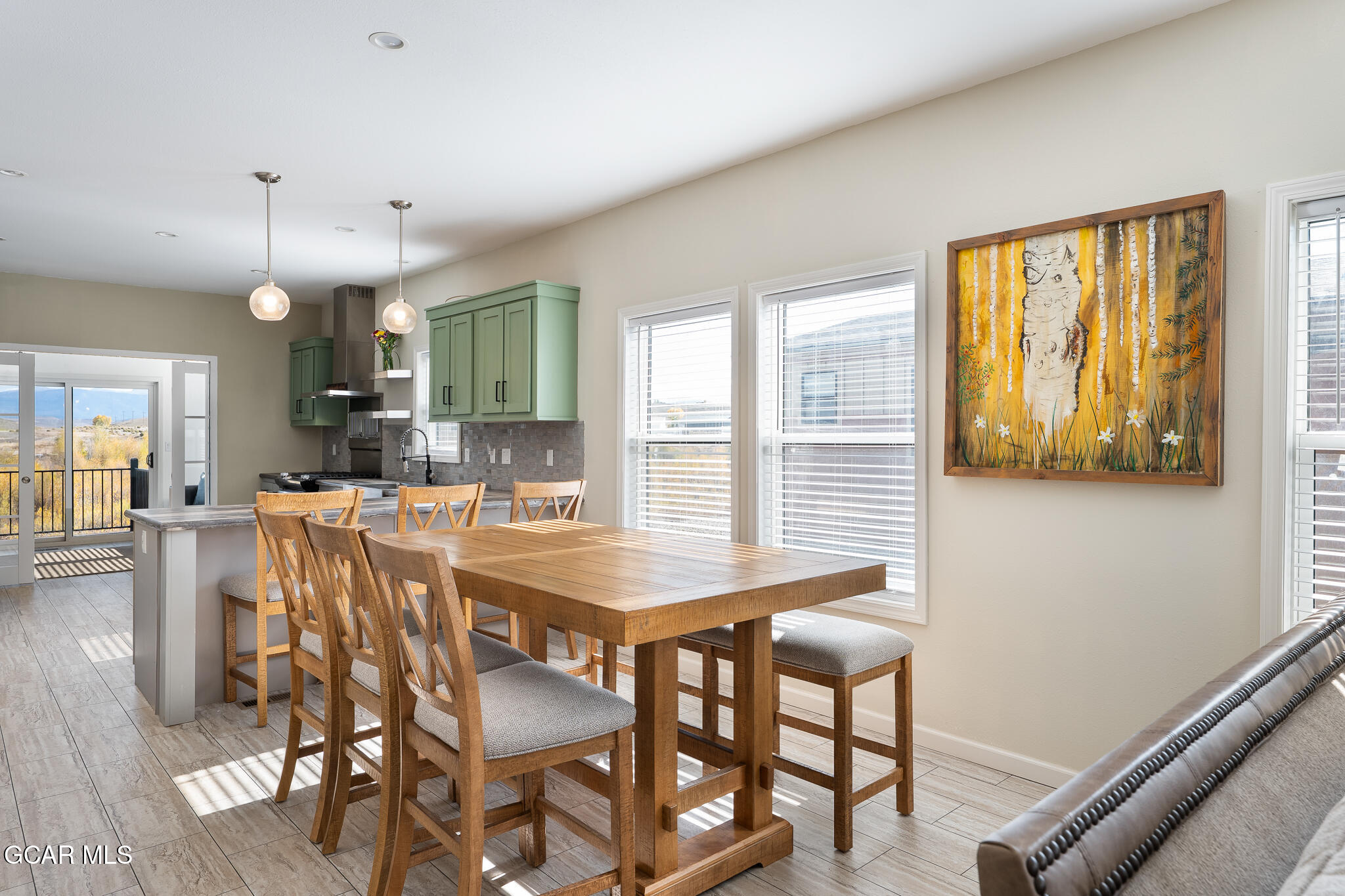 551 Summit Trail 10