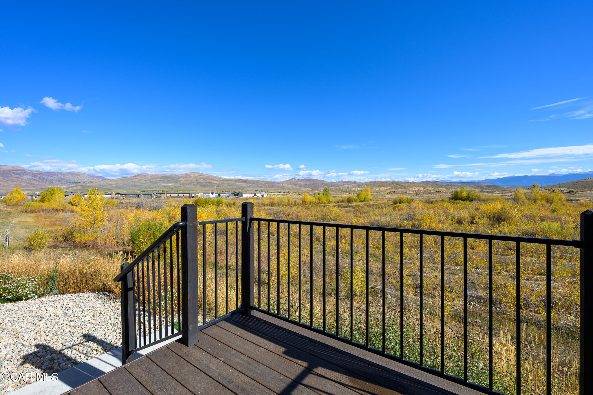 551 Summit Trail 10