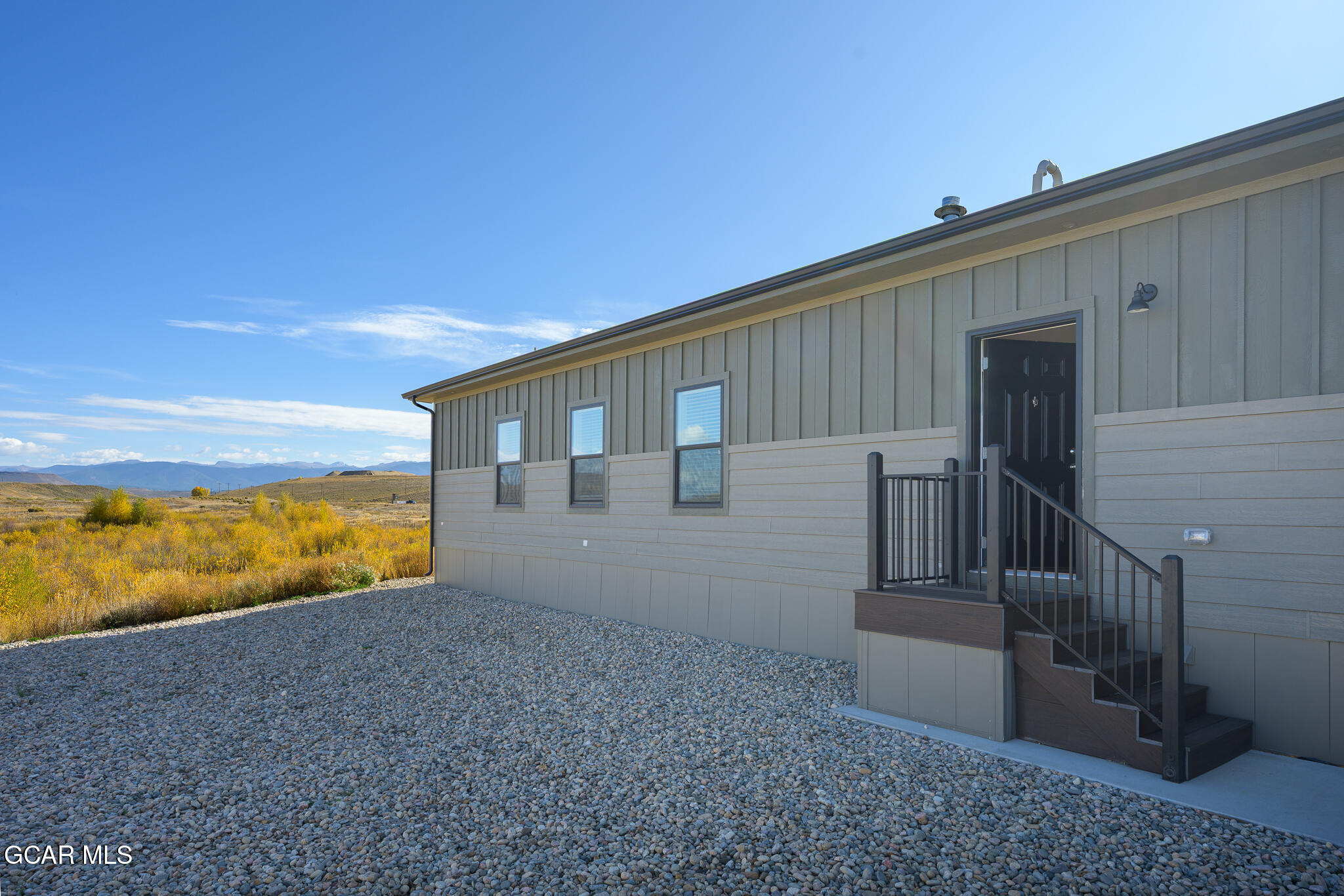 551 Summit Trail 10