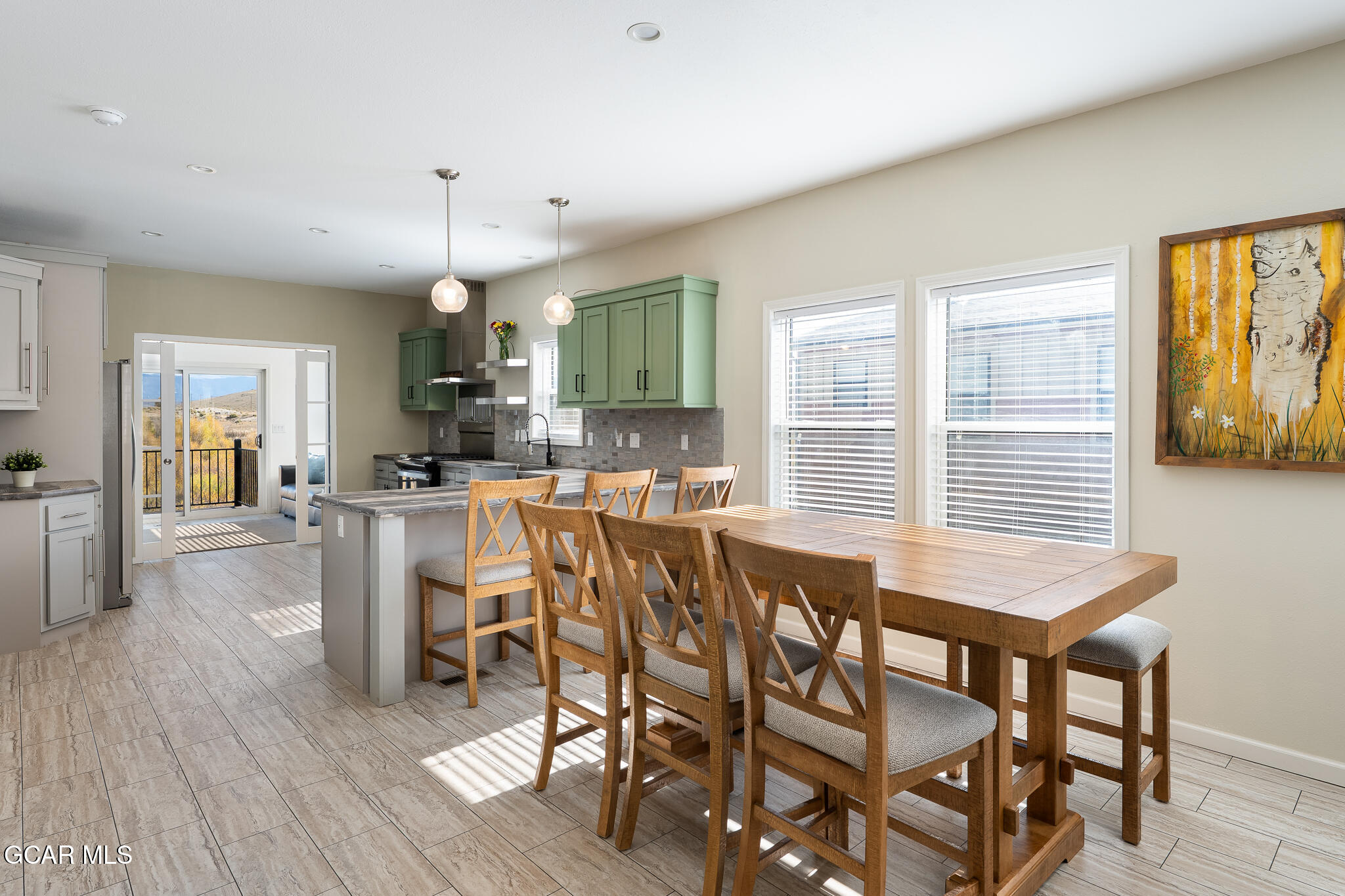 551 Summit Trail 10