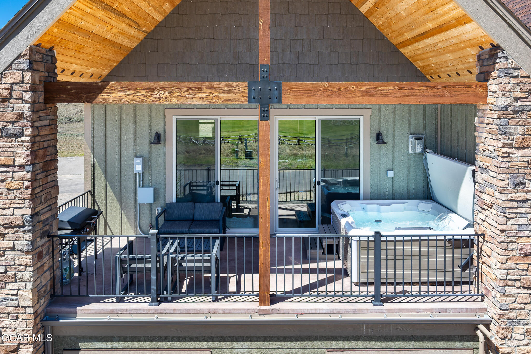 102 Eagle Ridge Drive