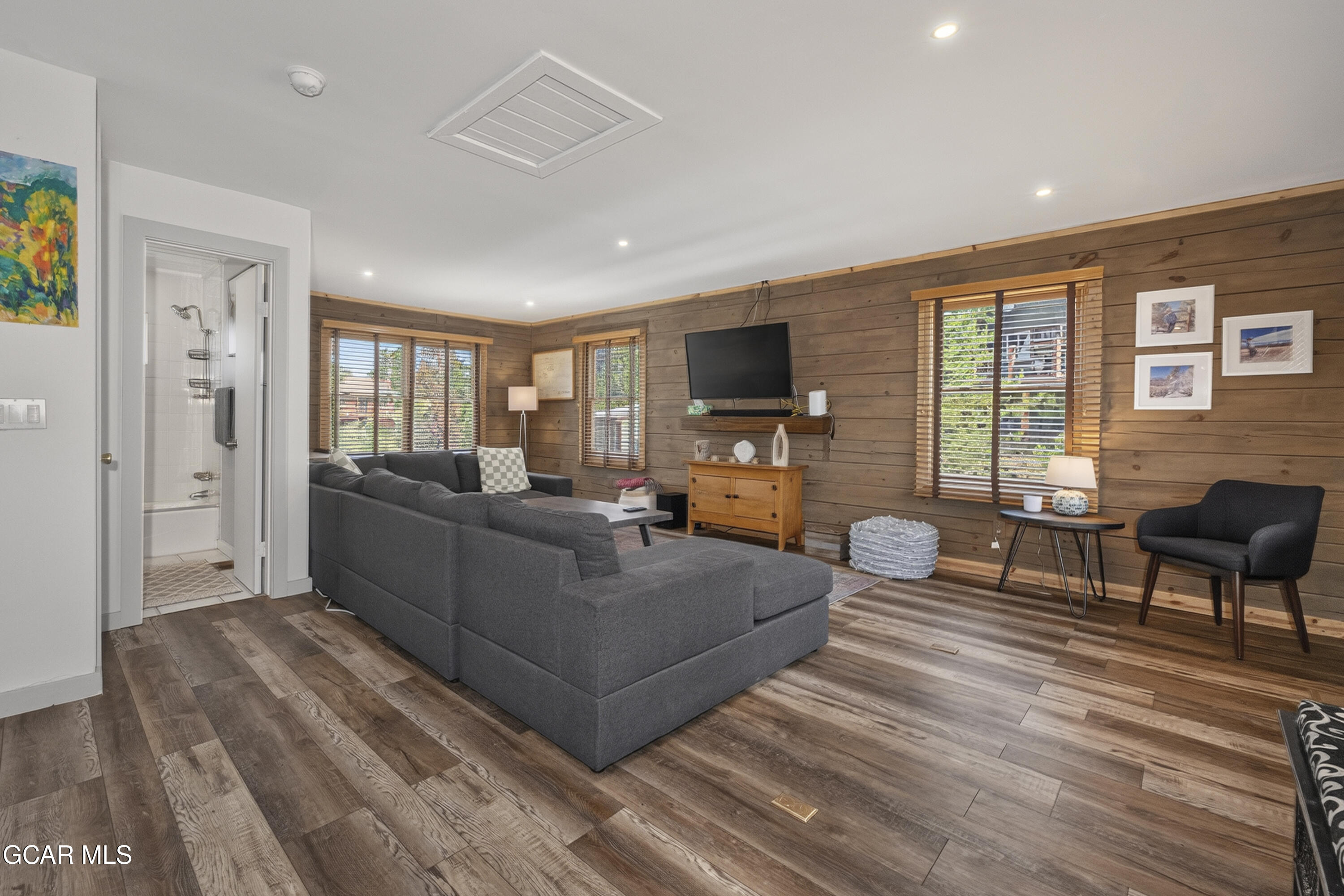 303 Pine View Drive