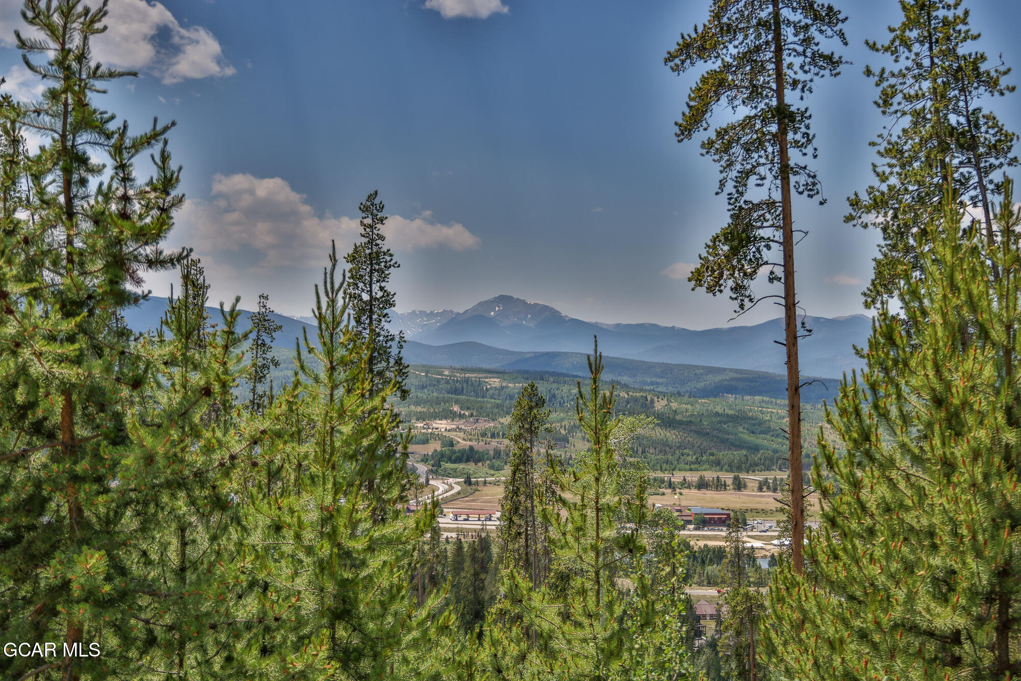 1055 Pioneer Trail
