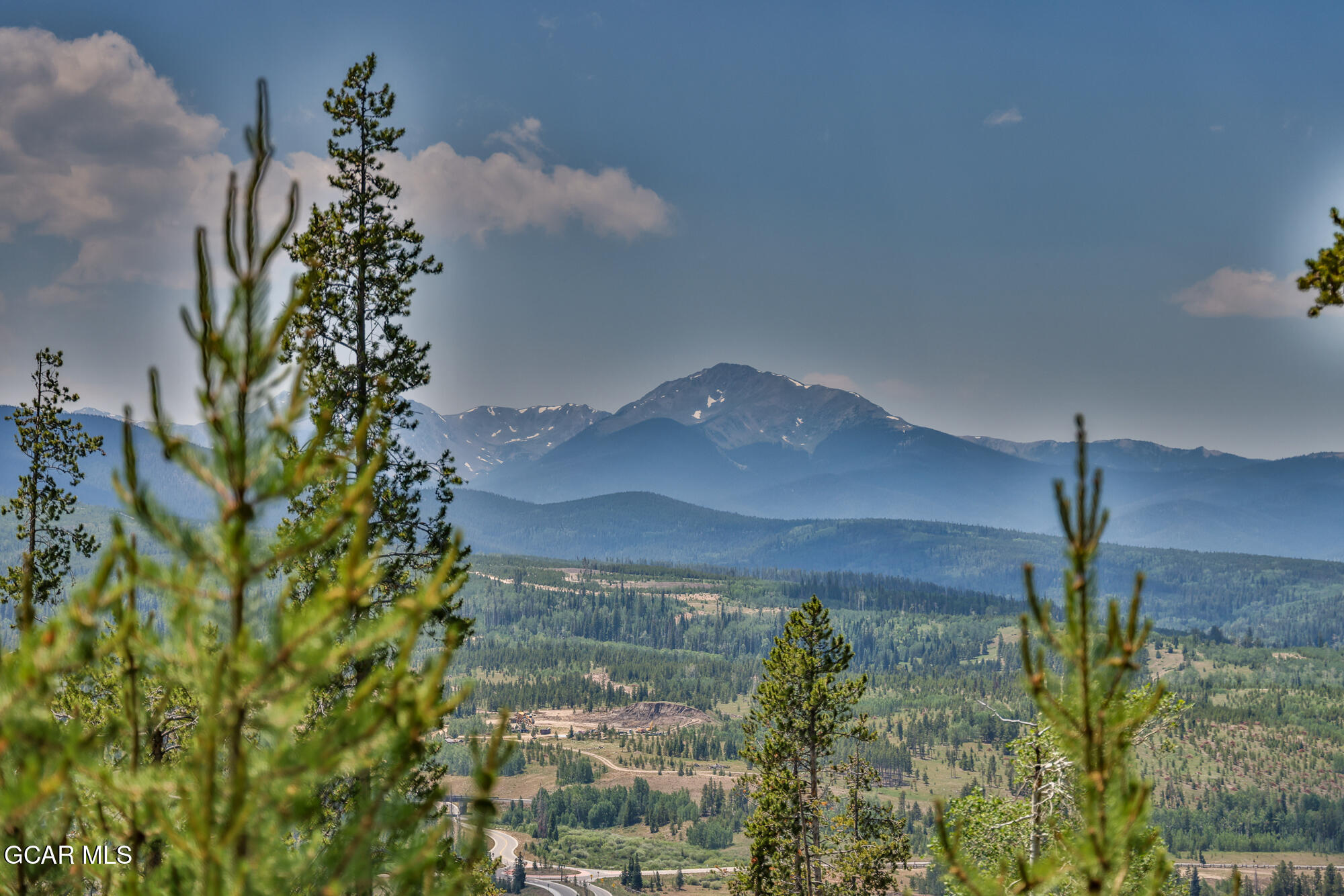 1055 Pioneer Trail