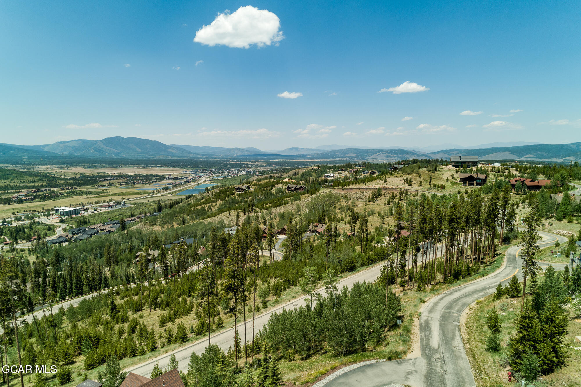 1055 Pioneer Trail