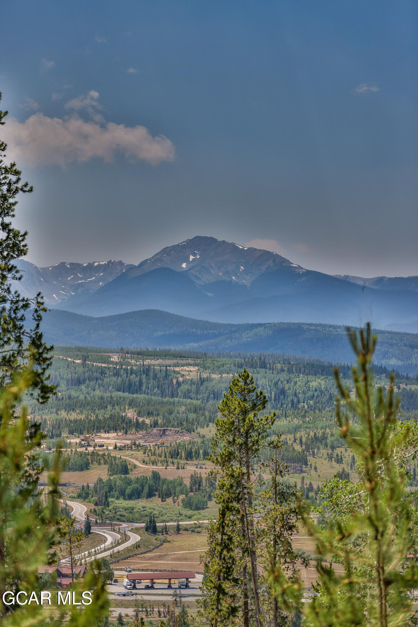 1055 Pioneer Trail