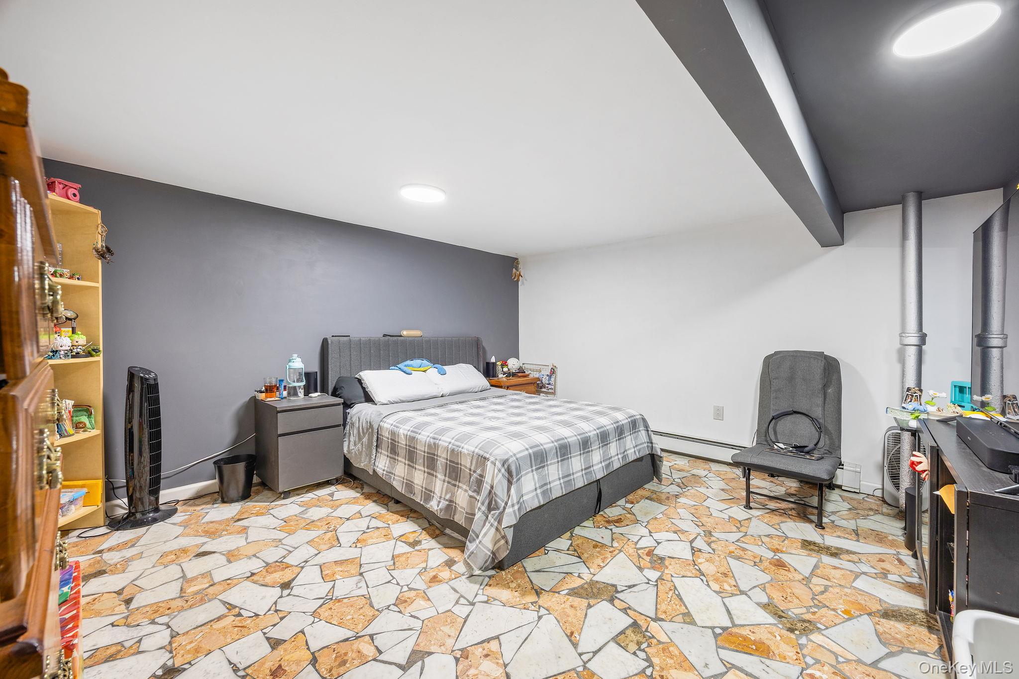 7521 Caldwell Avenue