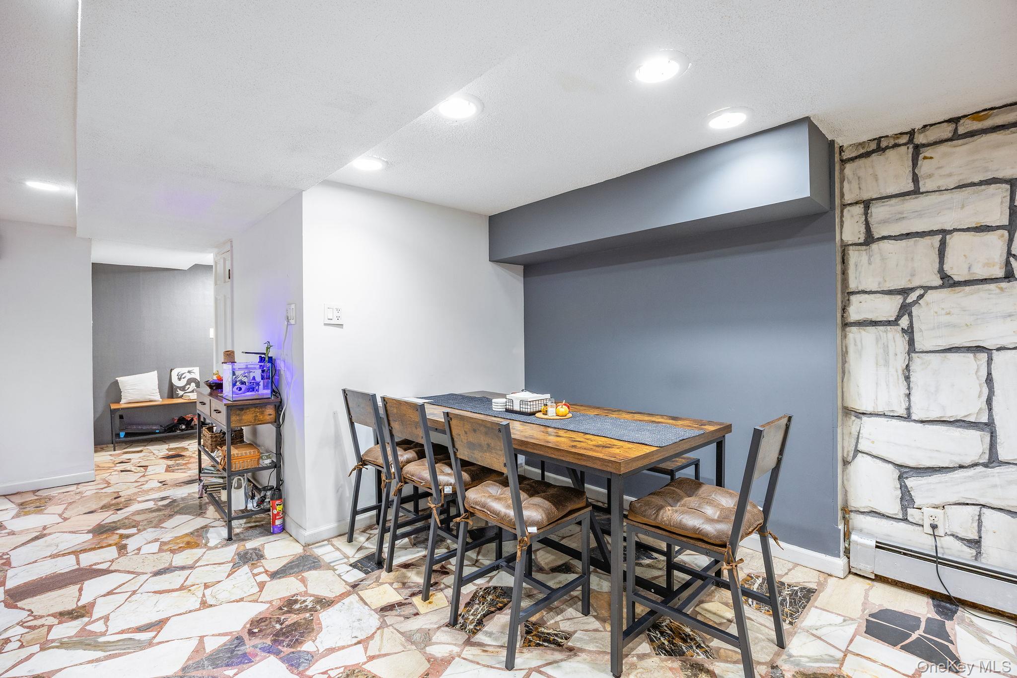 7521 Caldwell Avenue