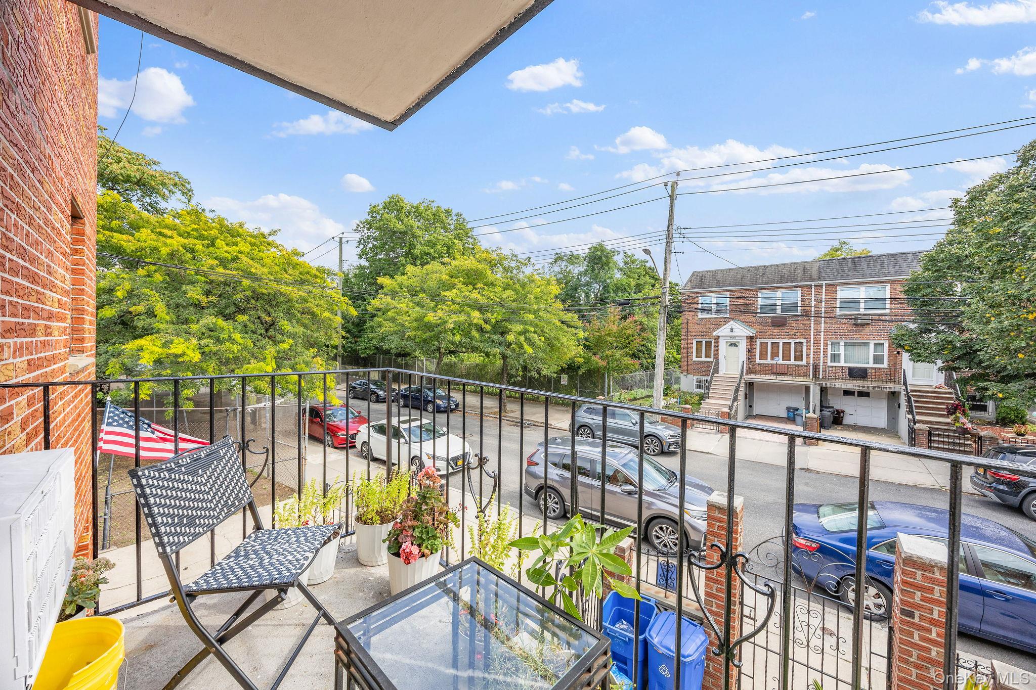 7521 Caldwell Avenue