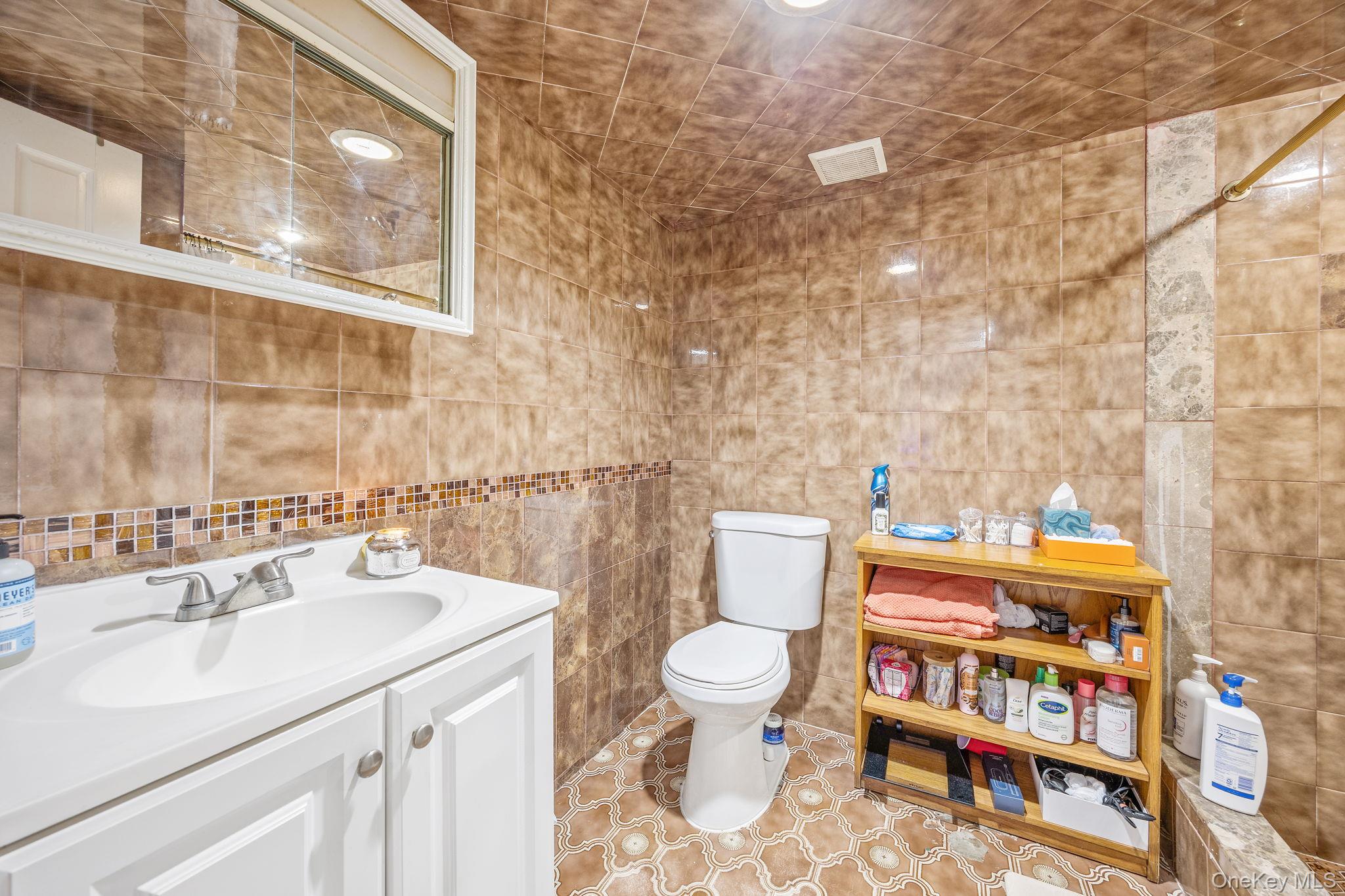 7521 Caldwell Avenue