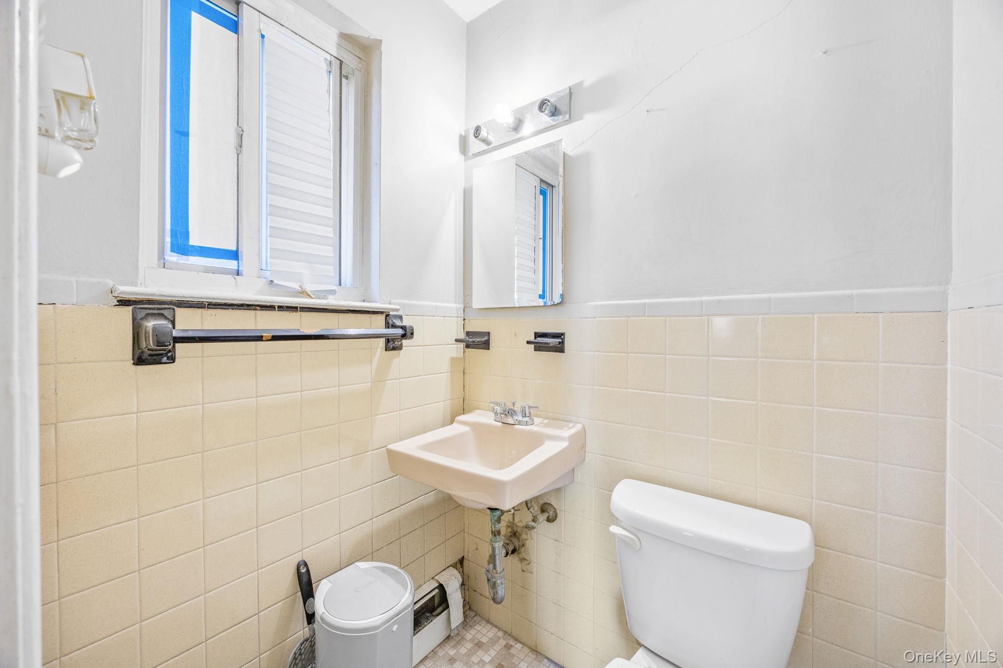 7521 Caldwell Avenue