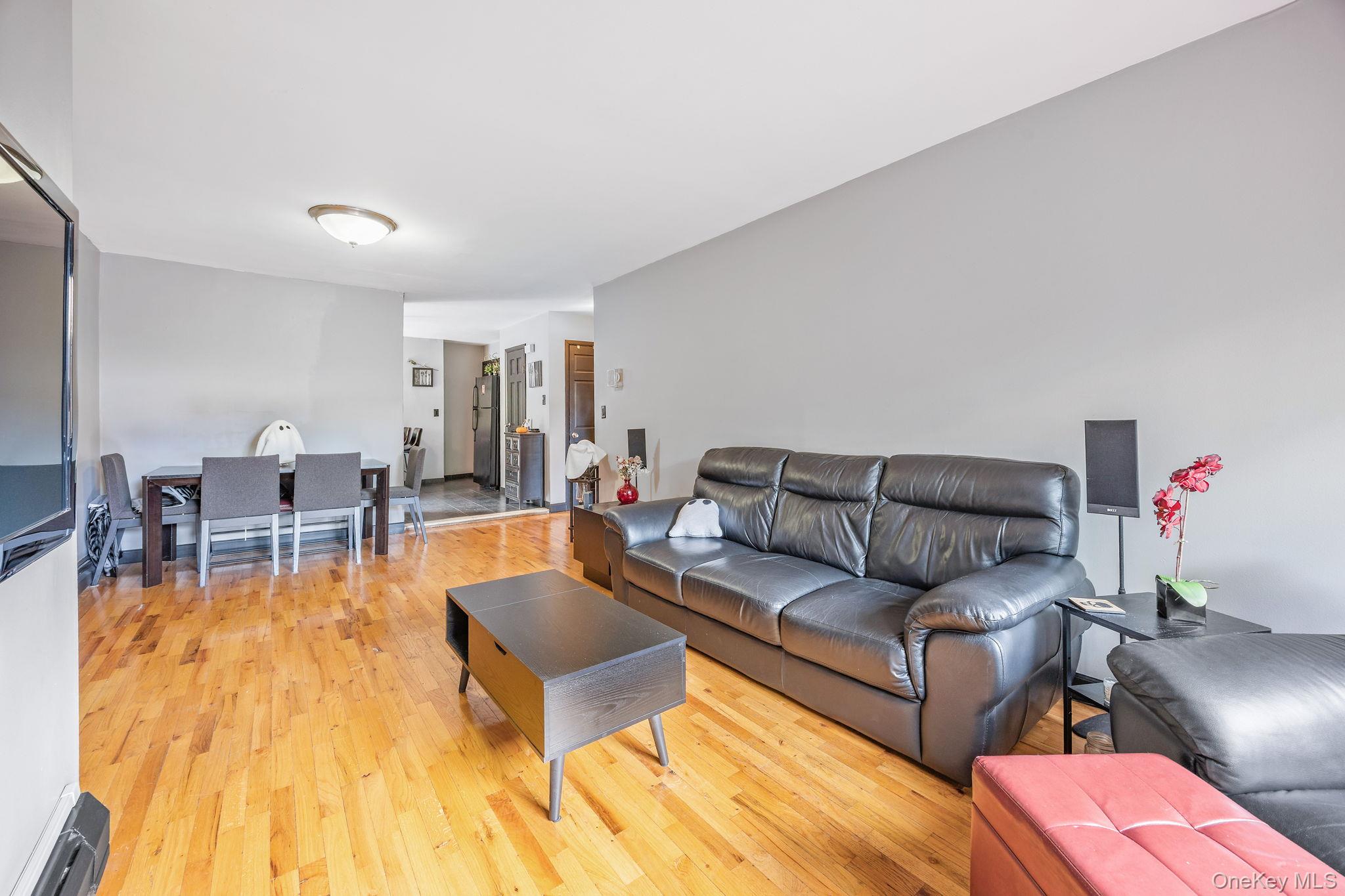 7521 Caldwell Avenue