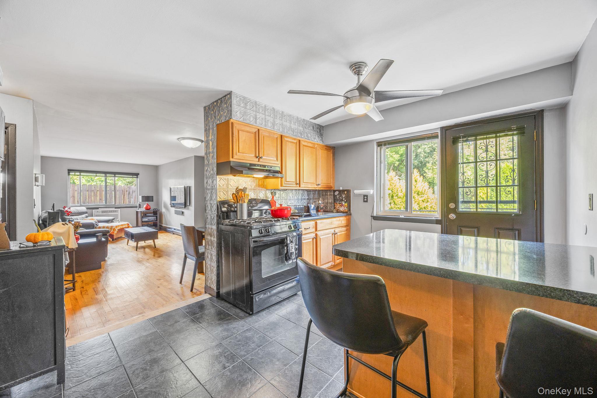 7521 Caldwell Avenue