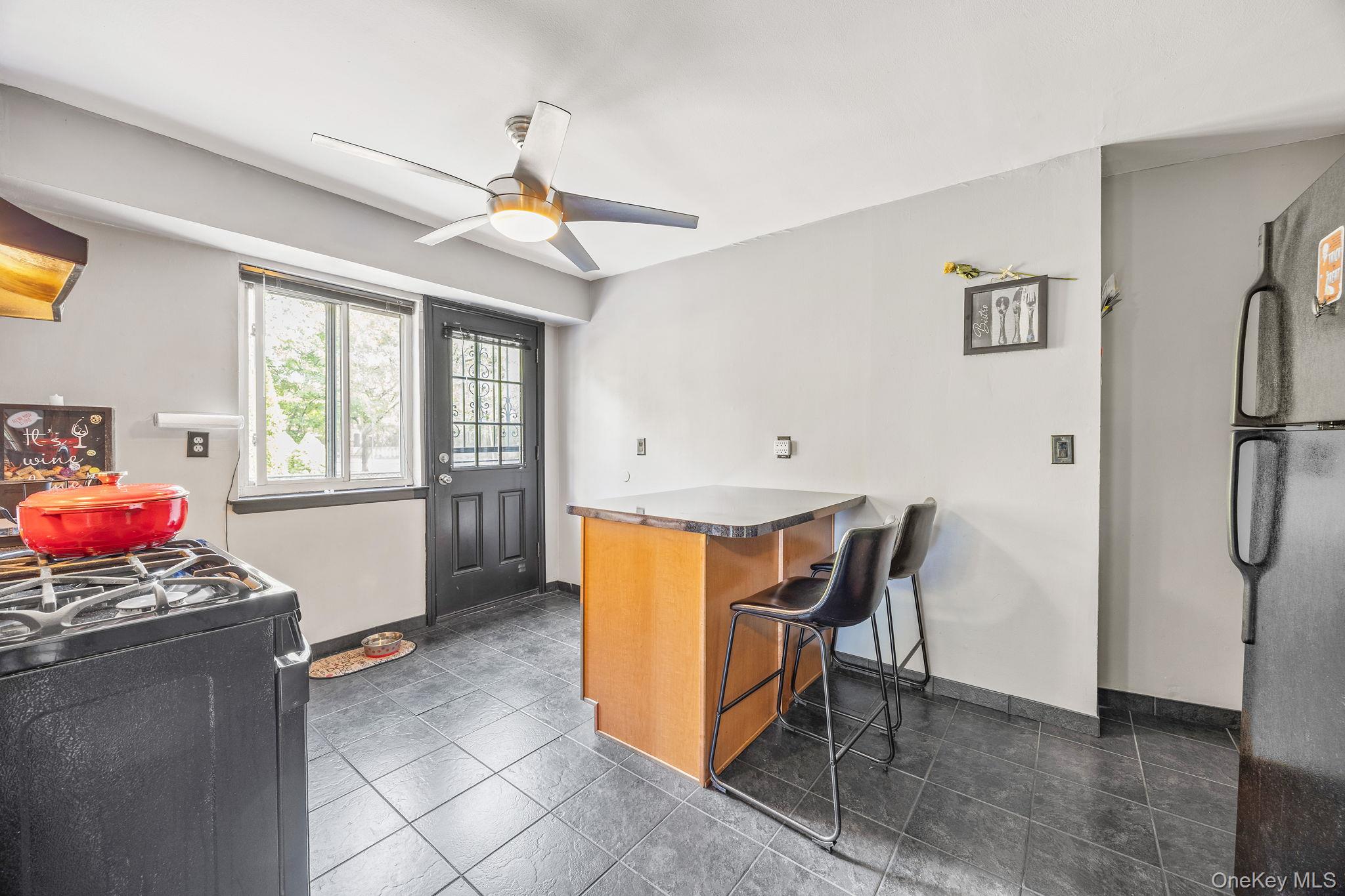 7521 Caldwell Avenue