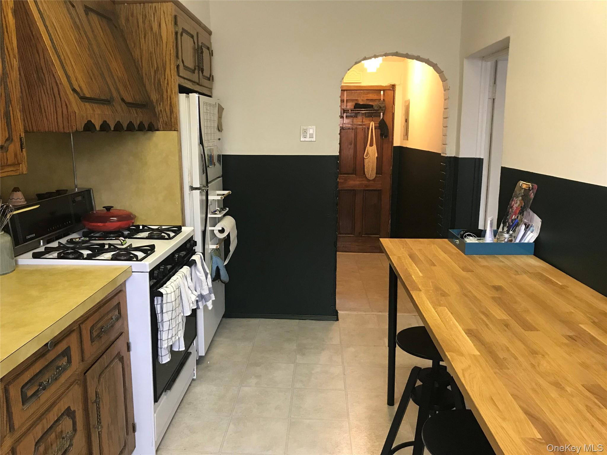 141 Conselyea Street