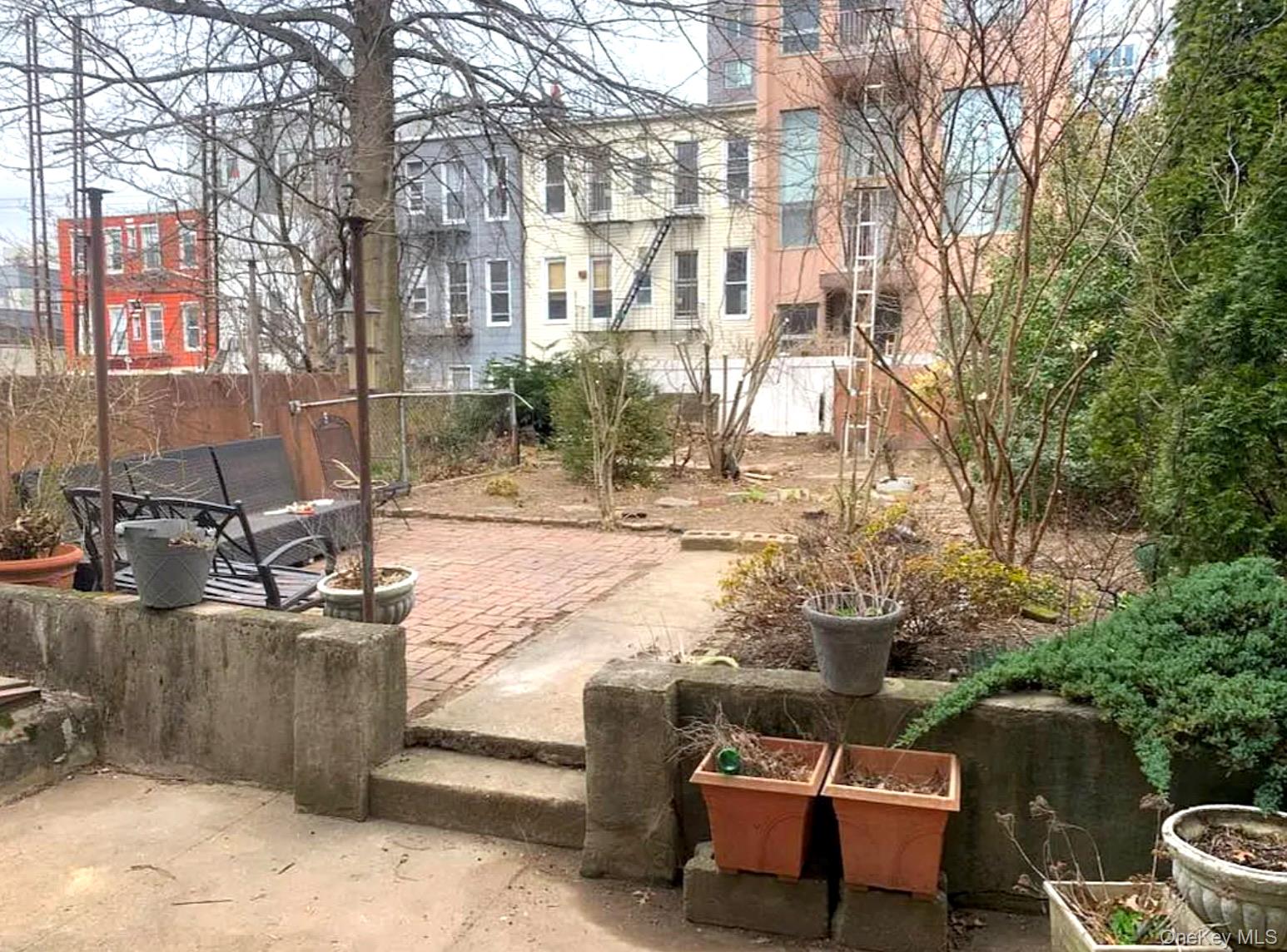 141 Conselyea Street