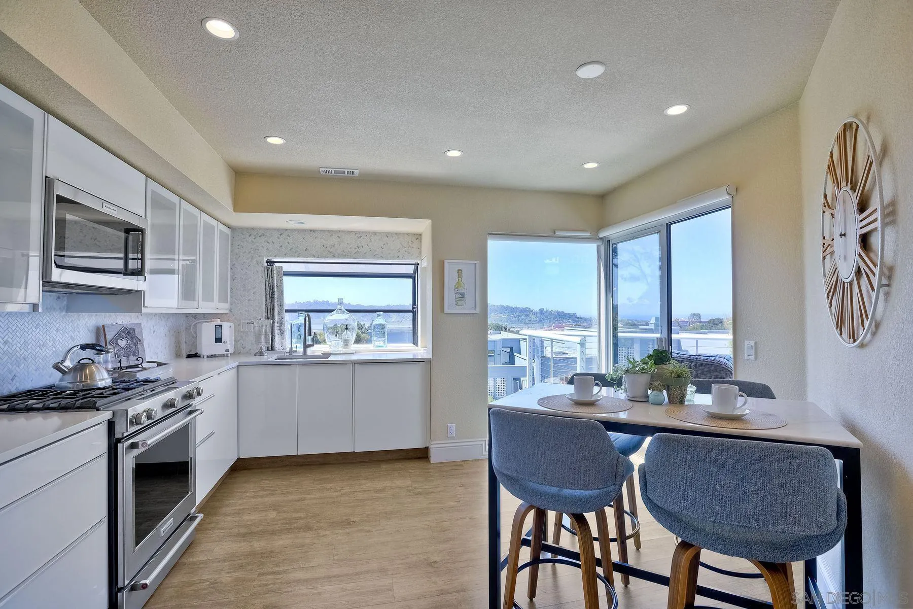 1043 Freedom Court