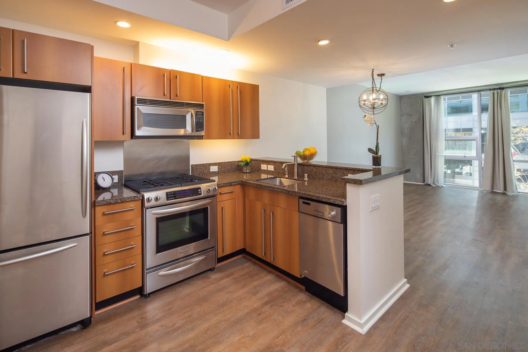 321 10th Ave Unit 304