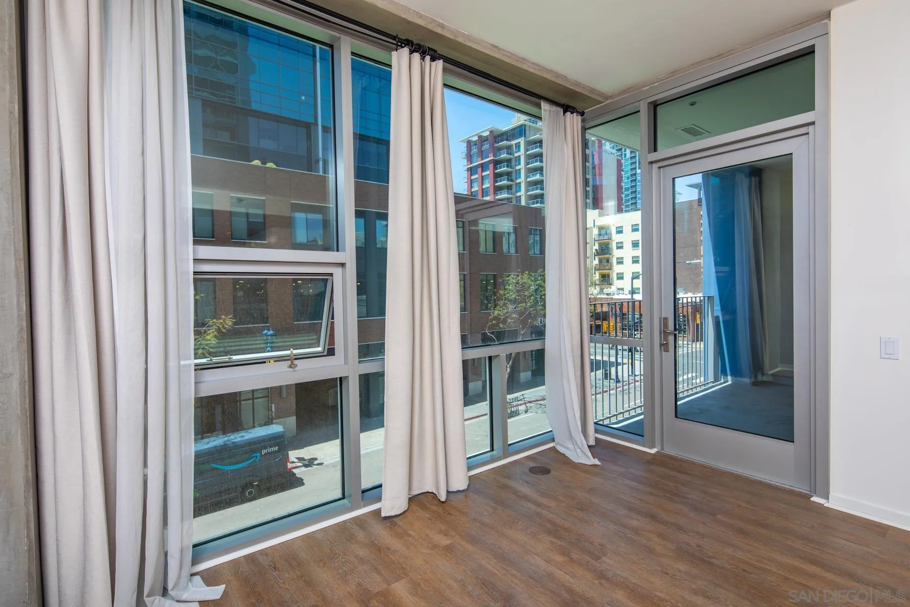 321 10th Ave Unit 304
