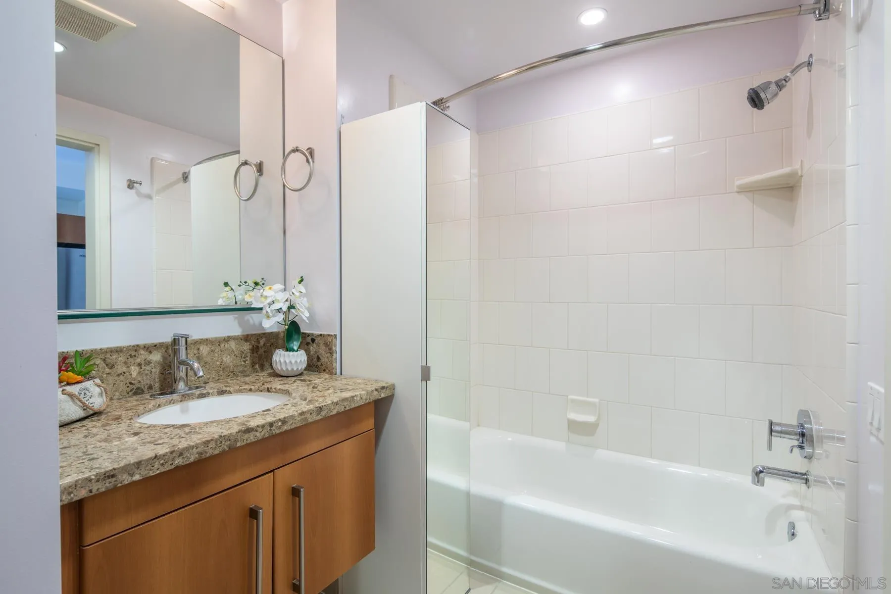 321 10th Ave Unit 304