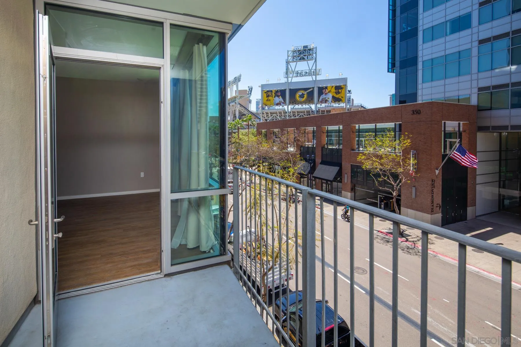 321 10th Ave Unit 304
