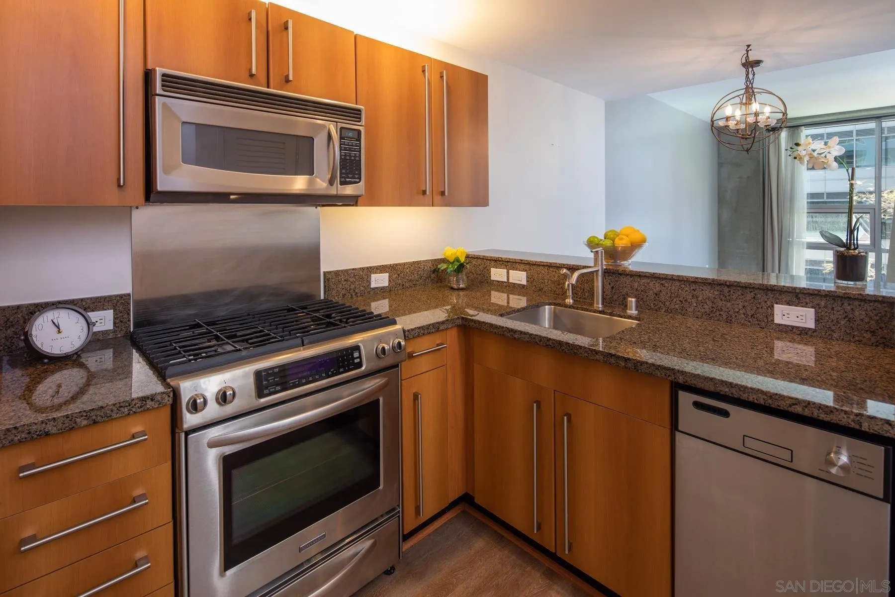 321 10th Ave Unit 304