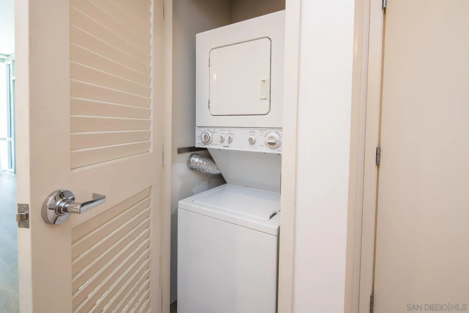 321 10th Ave Unit 304