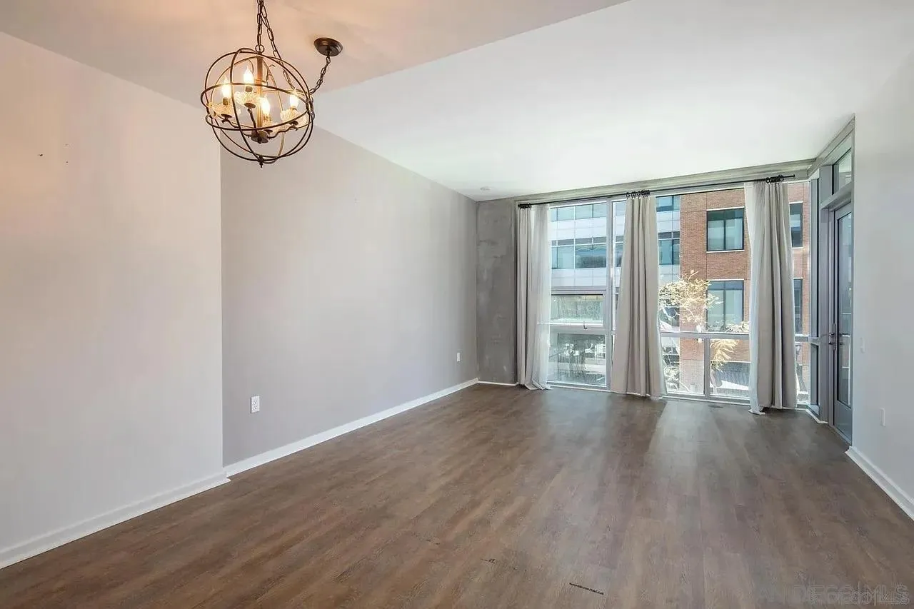 321 10th Avenue Unit 304 Unit 304