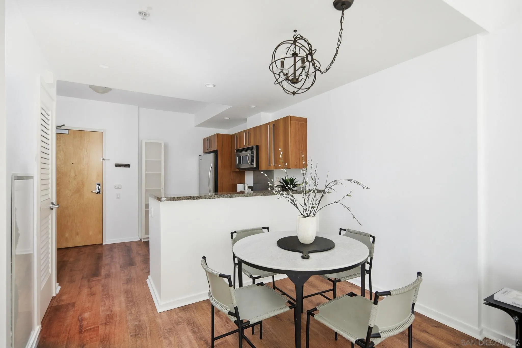 321 10th Ave Unit 304