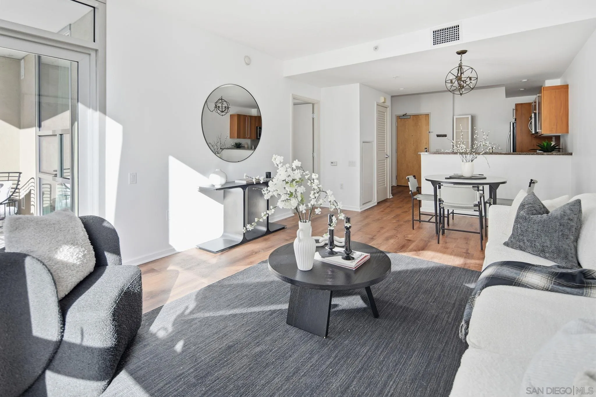 321 10th Ave Unit 304