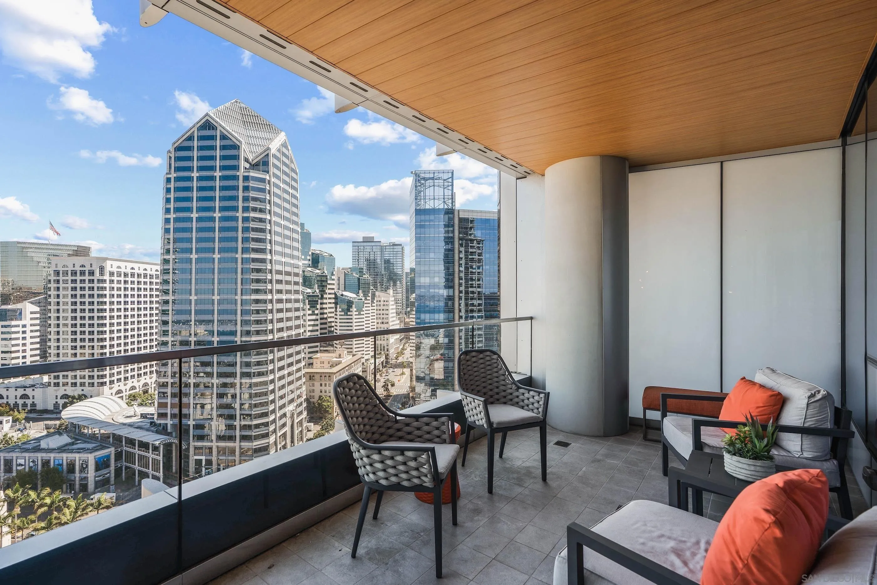 888 W E Street Unit 2206