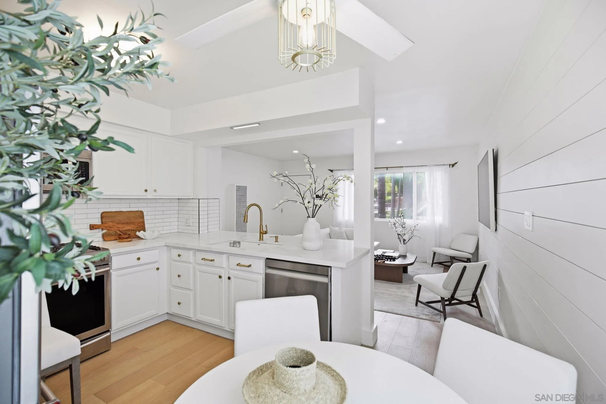 3932 9th Ave Unit 5